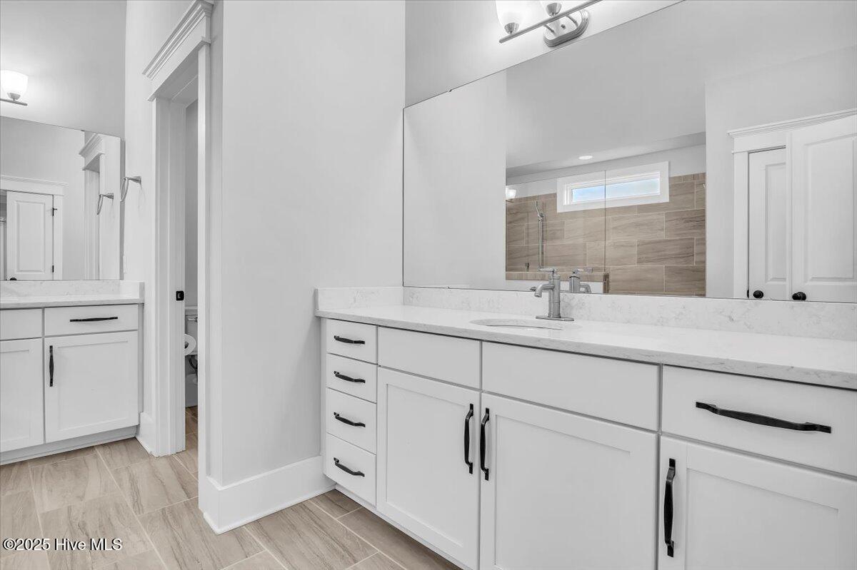 100523445 | Photo 40