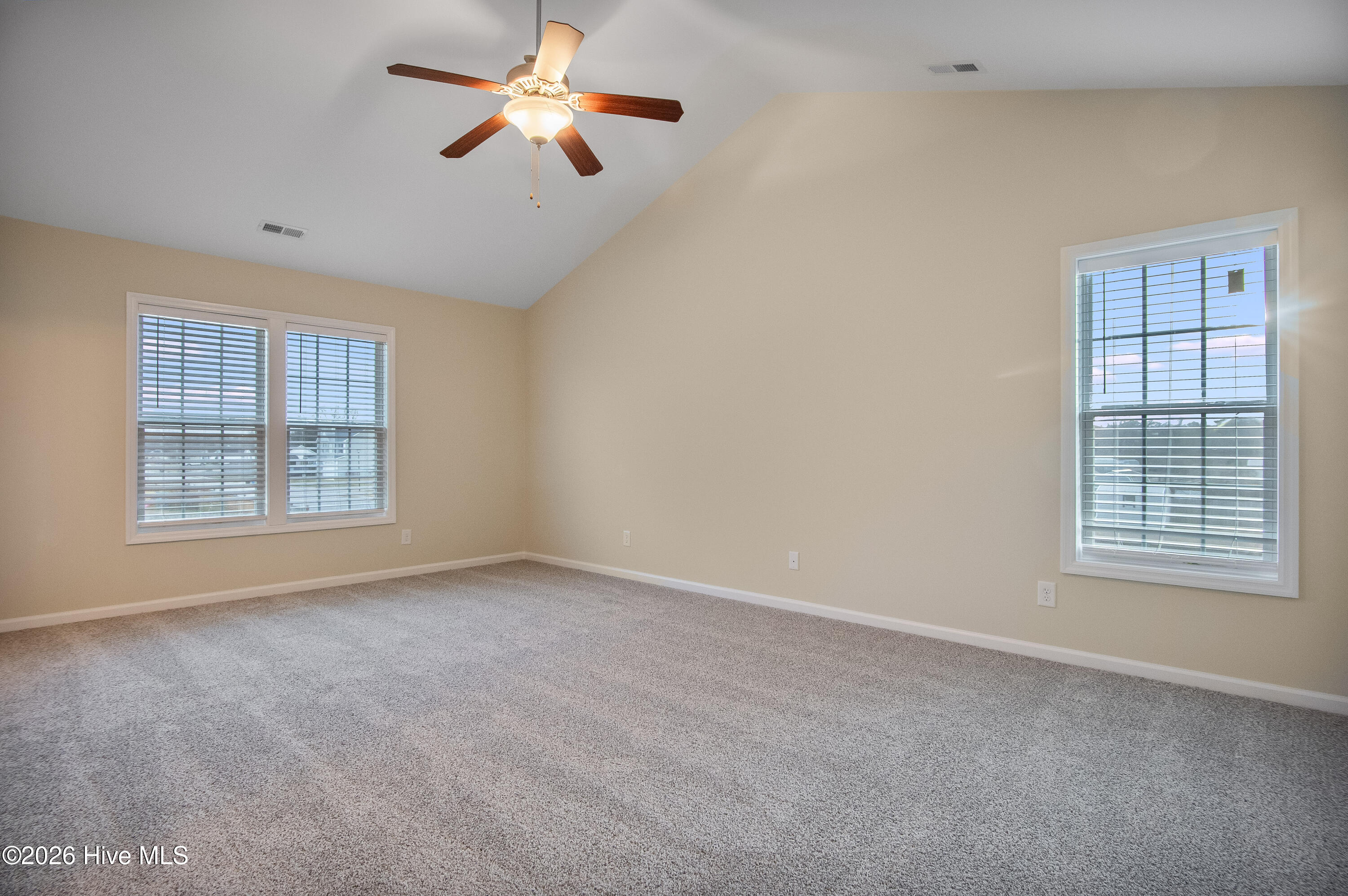 100545678 | Photo 31