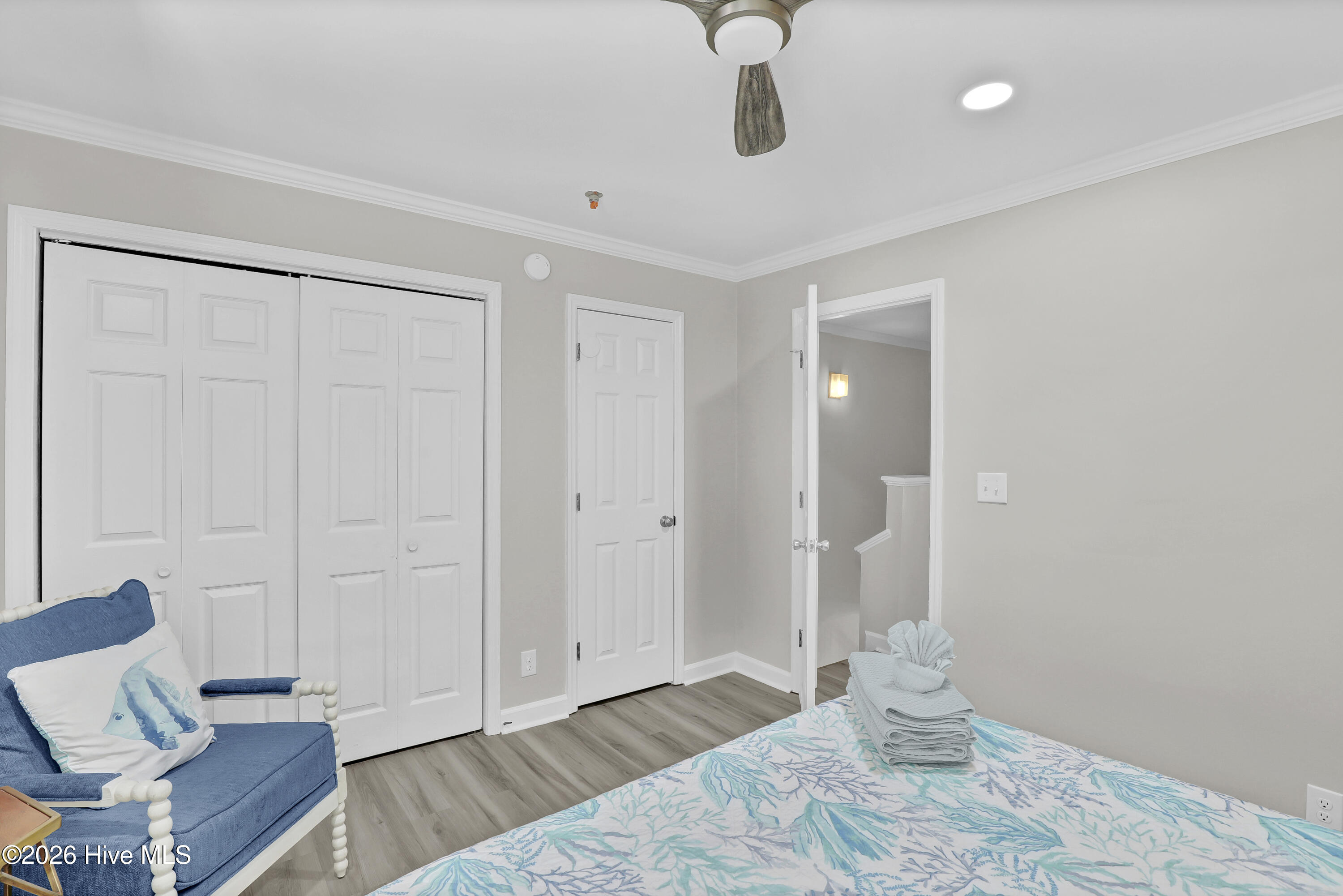 100568144 | Photo 19