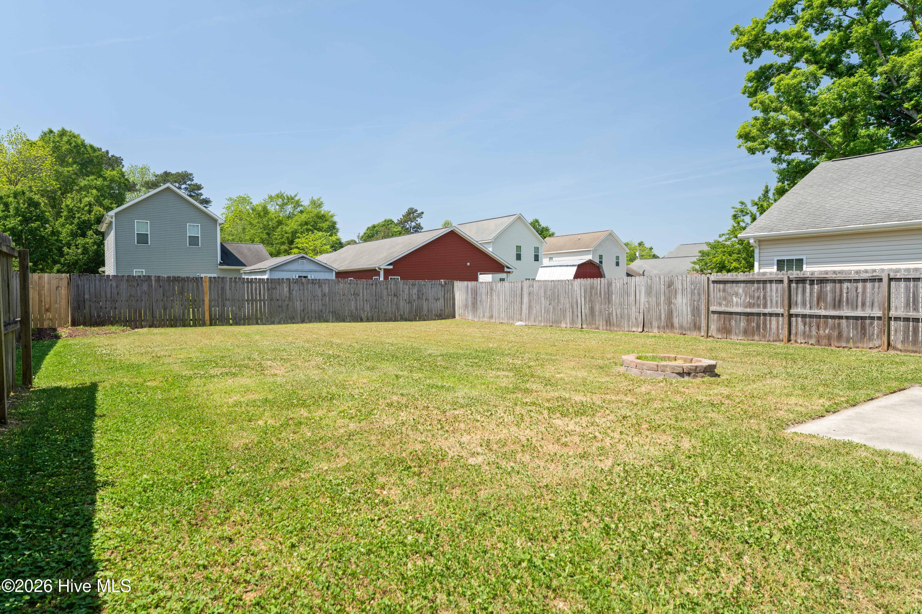 100569563 | Photo 25