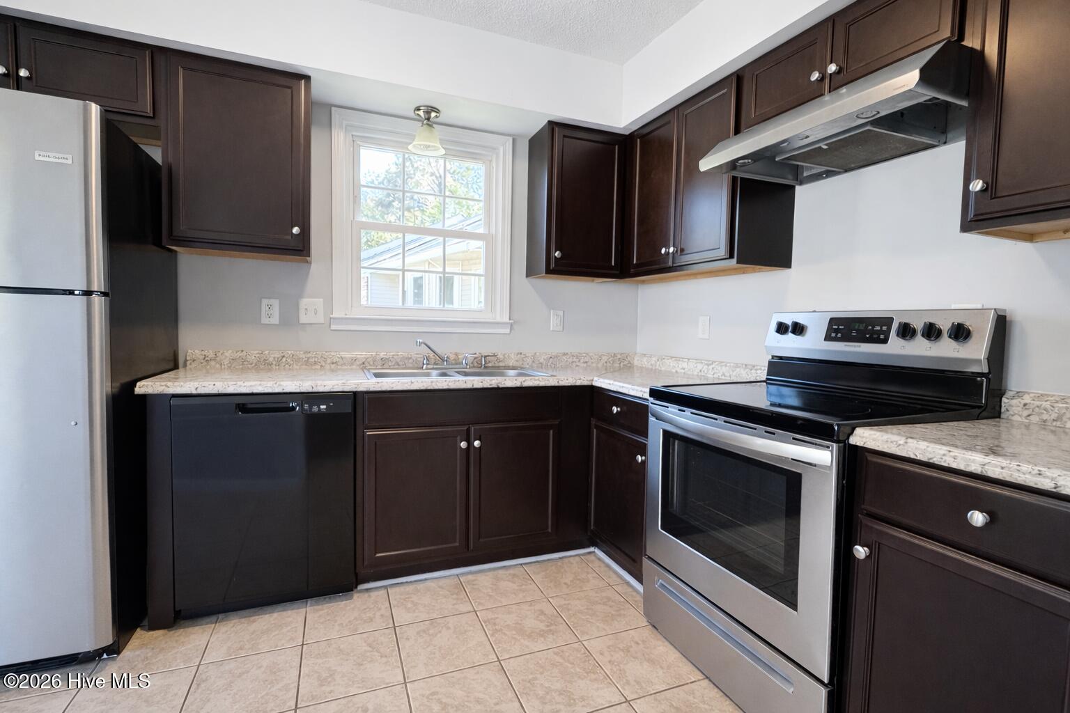 1941 Rolling Ridge Drive,Midway Park