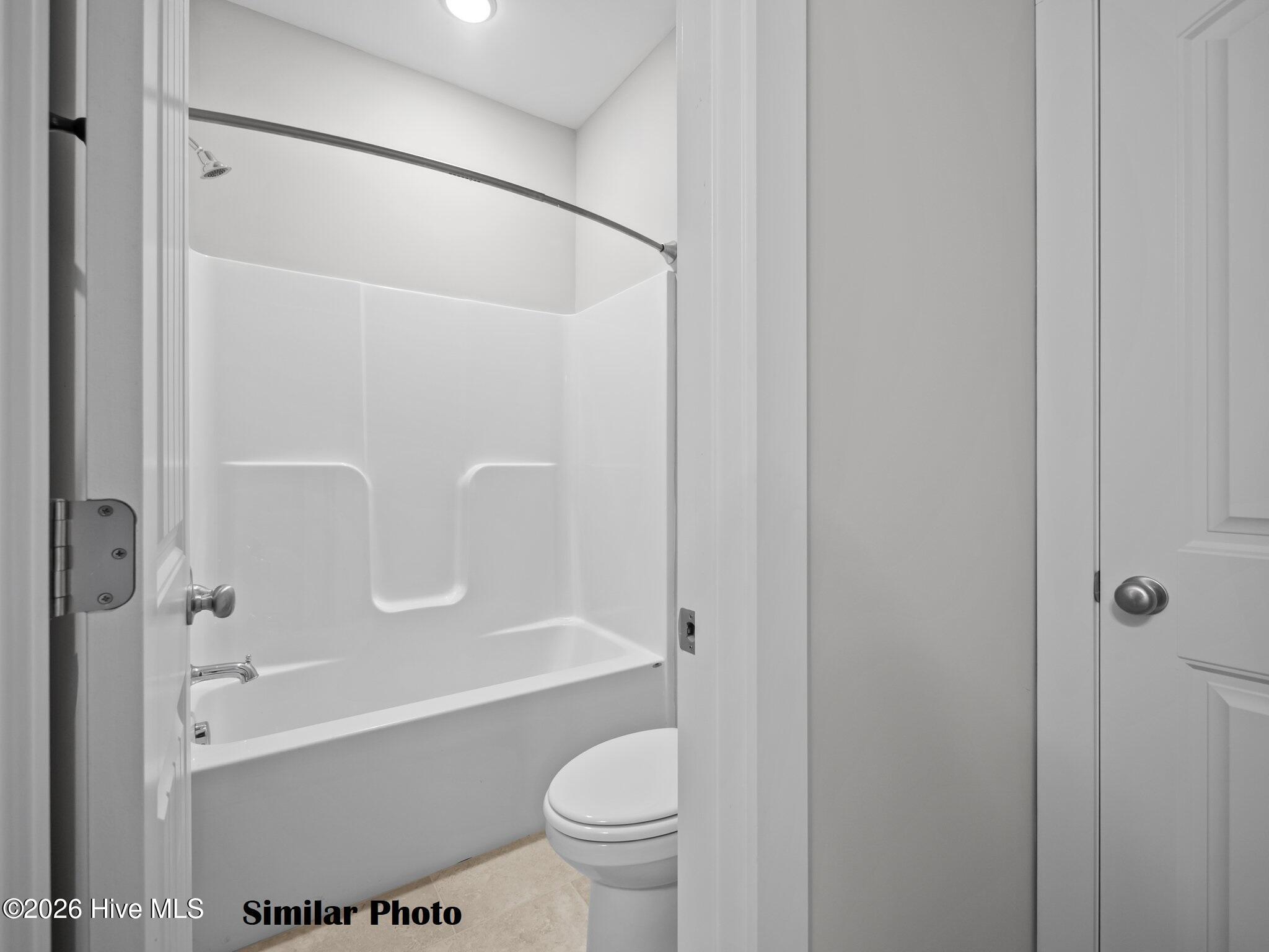 100563789 | Photo 34