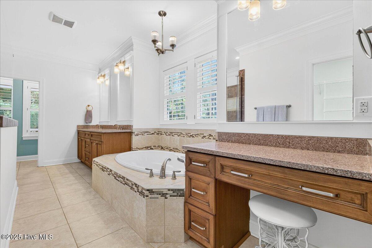 100530604 | Photo 47