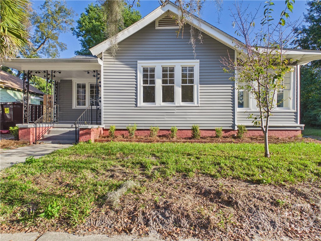 Photo 1 of Single family home for sale at 1122 E 40th Street, Savannah, GA 31404 | MLS# SA367203 | Listing updated on 2026-10-29