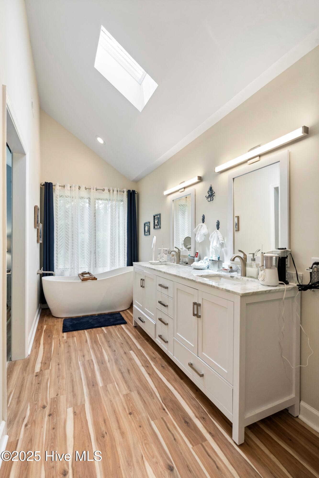 100517106 | Photo 29