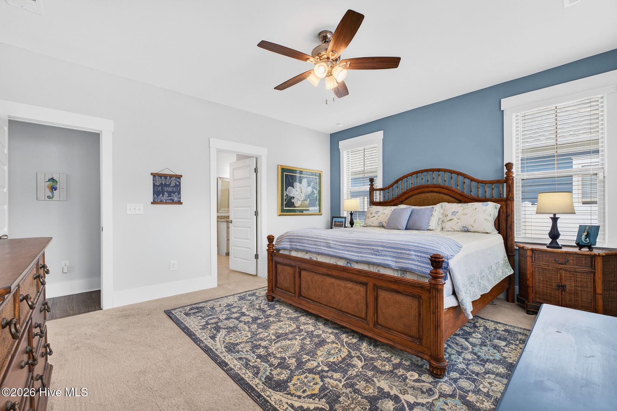 100553997 | Photo 26