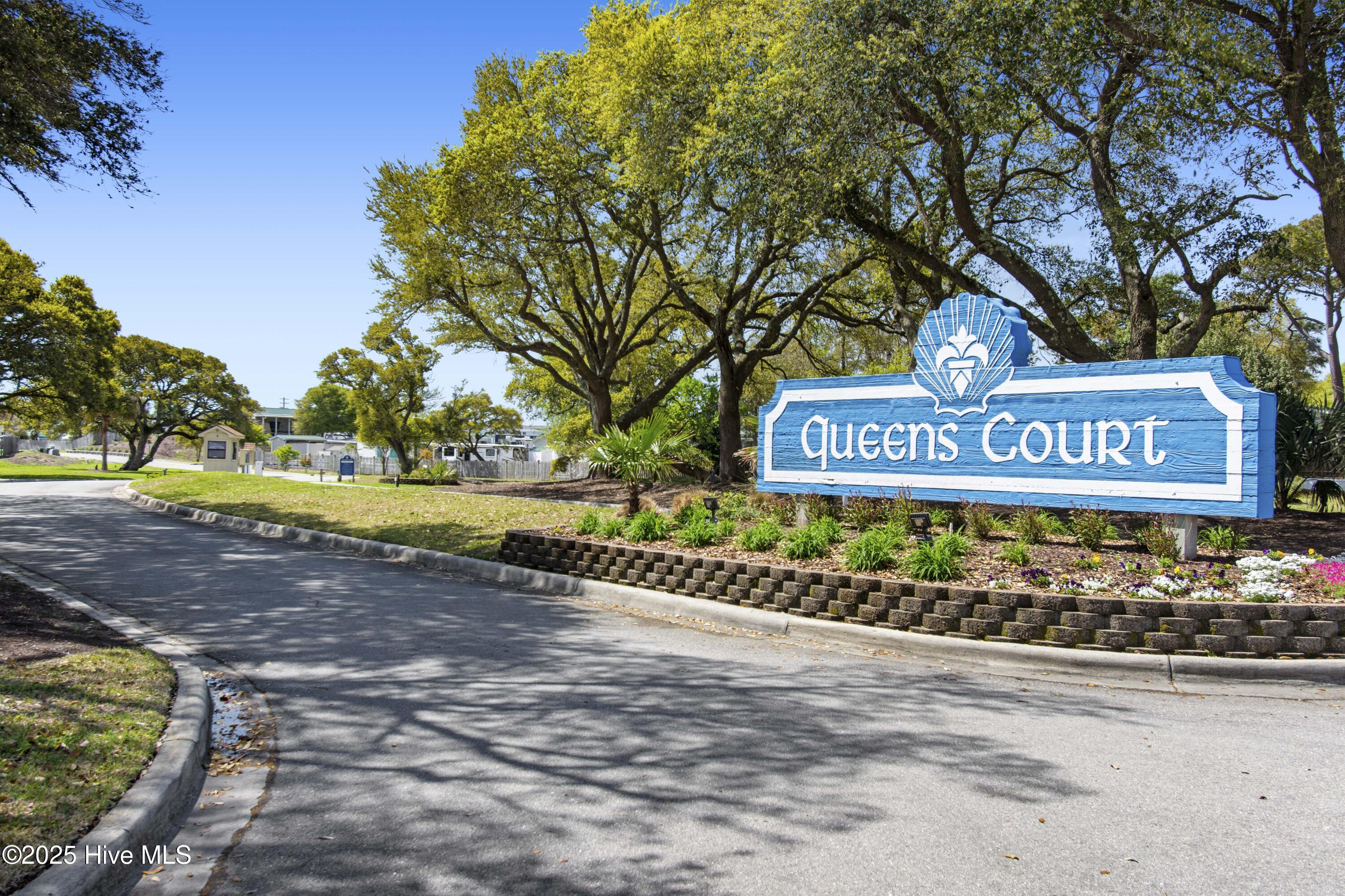 100519388 | Photo 52