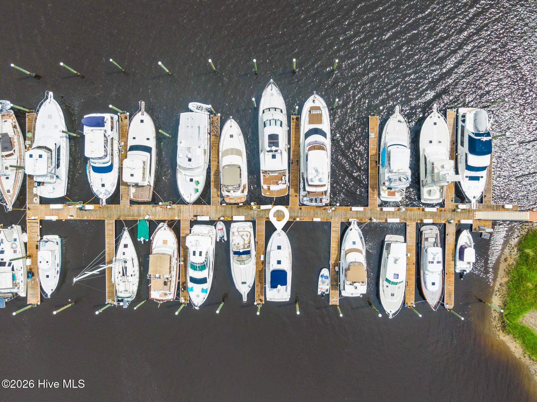 100547941 | Photo 11