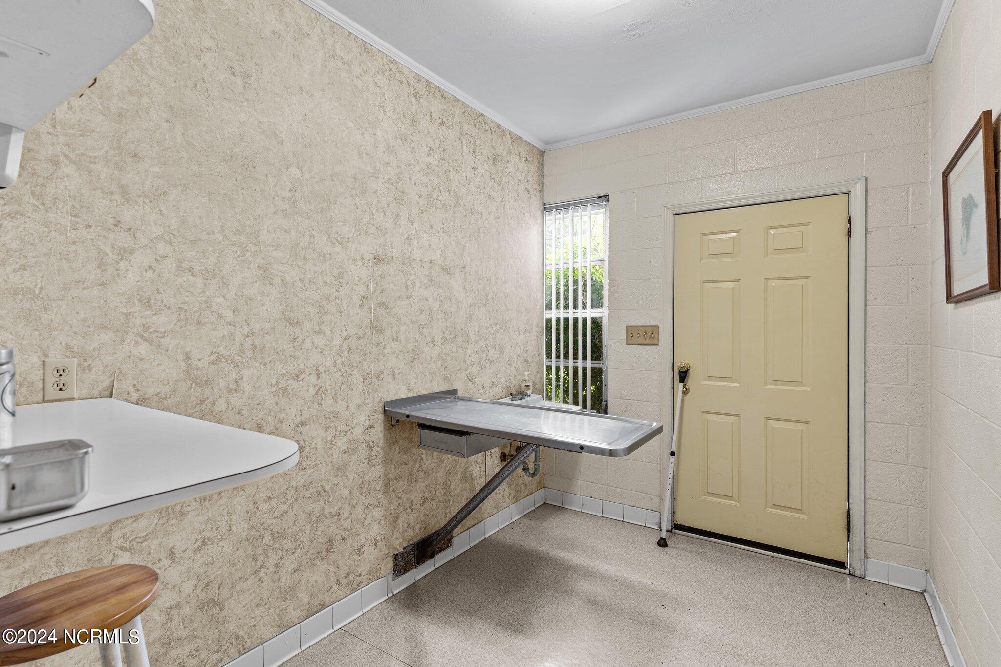 100517313 | Photo 23