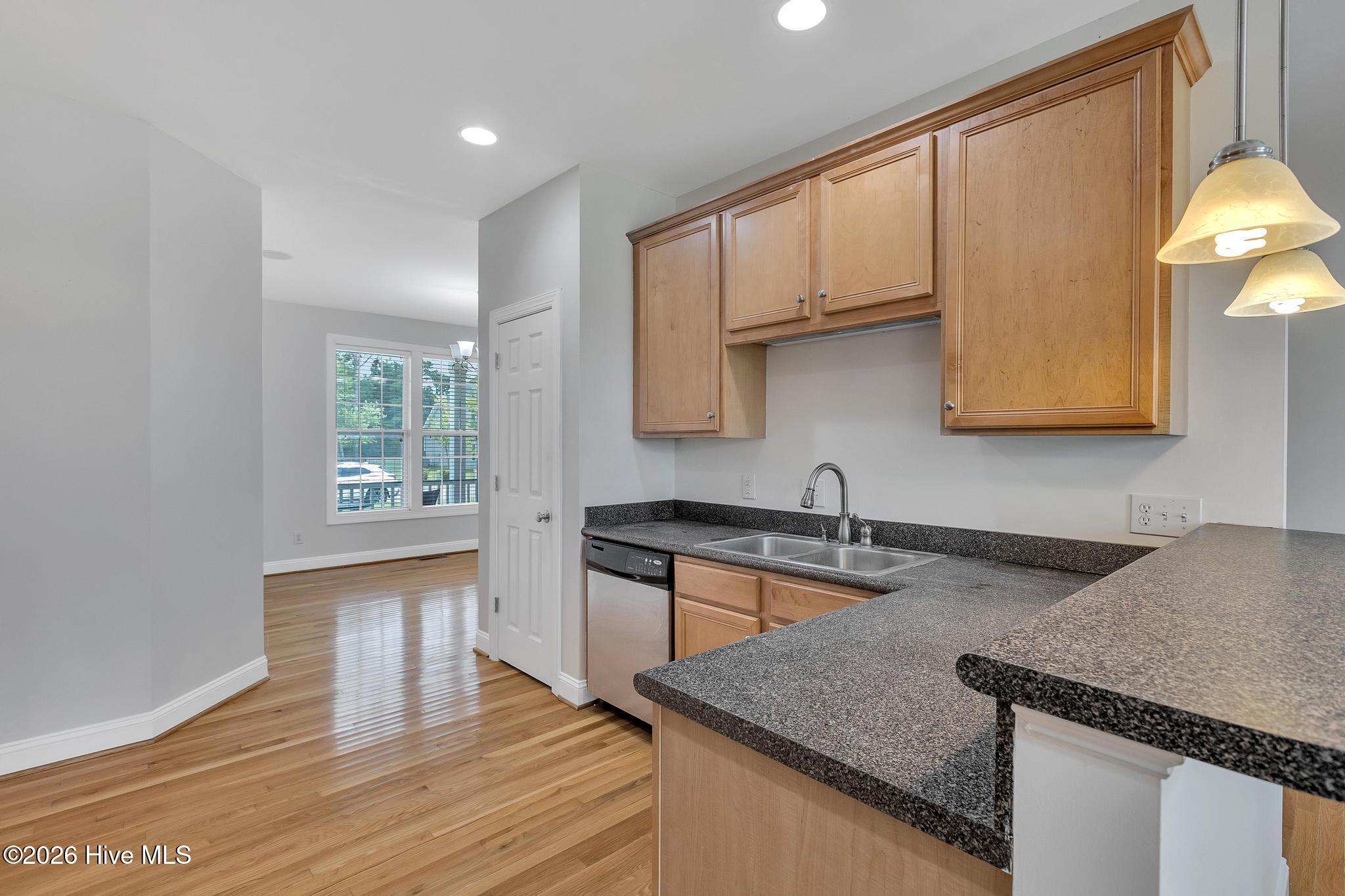 417 Meadowland Circle,Maple Hill