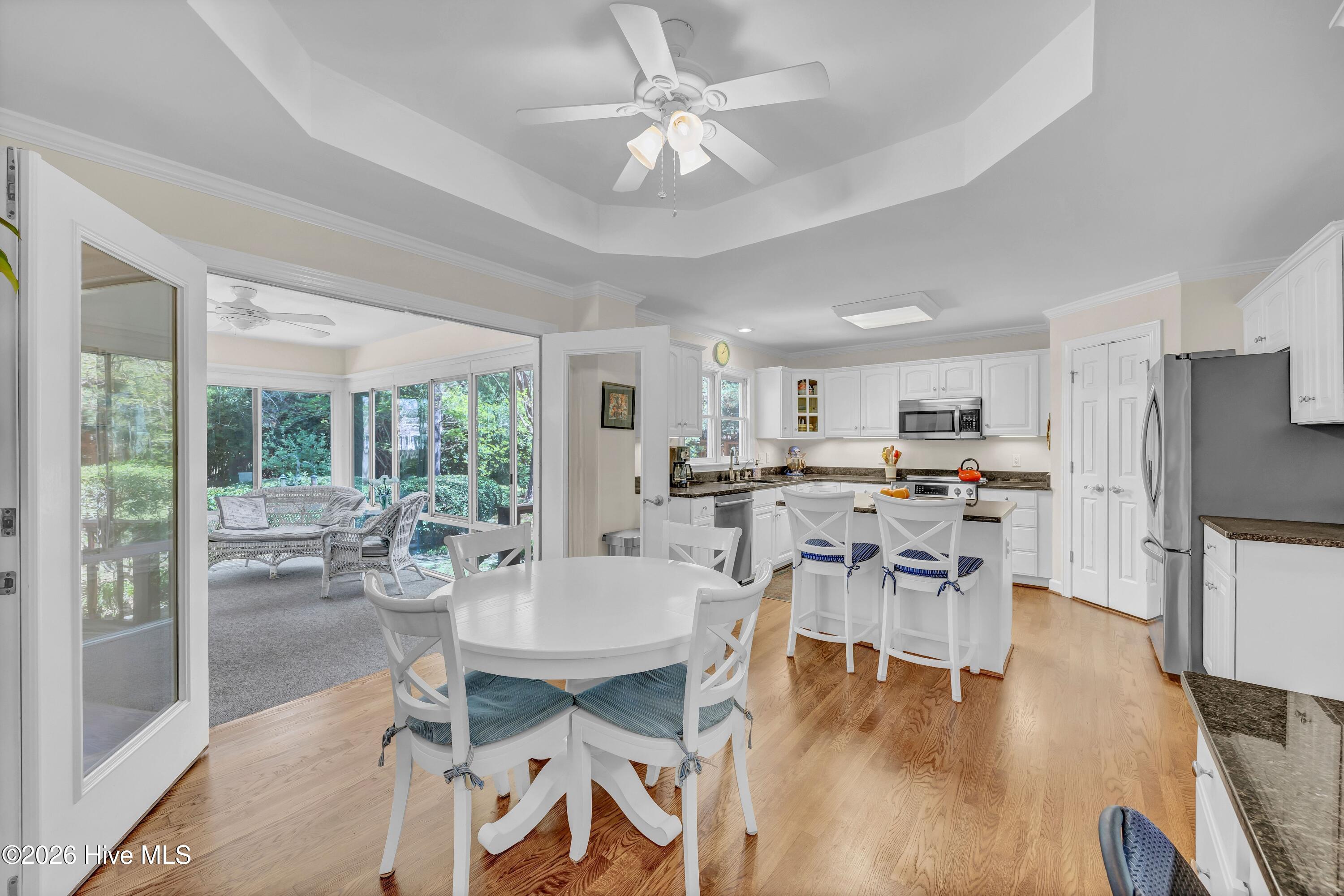 100566684 | Photo 17