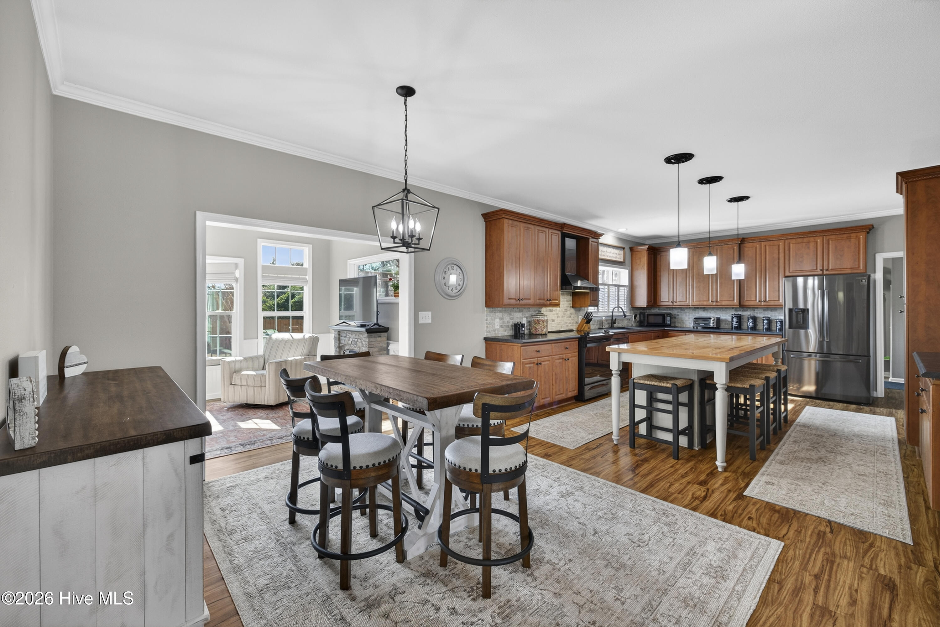 100553649 | Photo 10