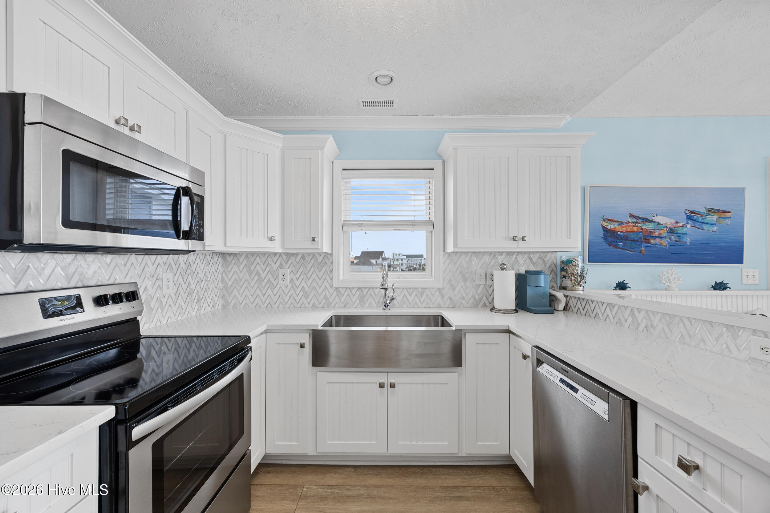 100558134 | Photo 19