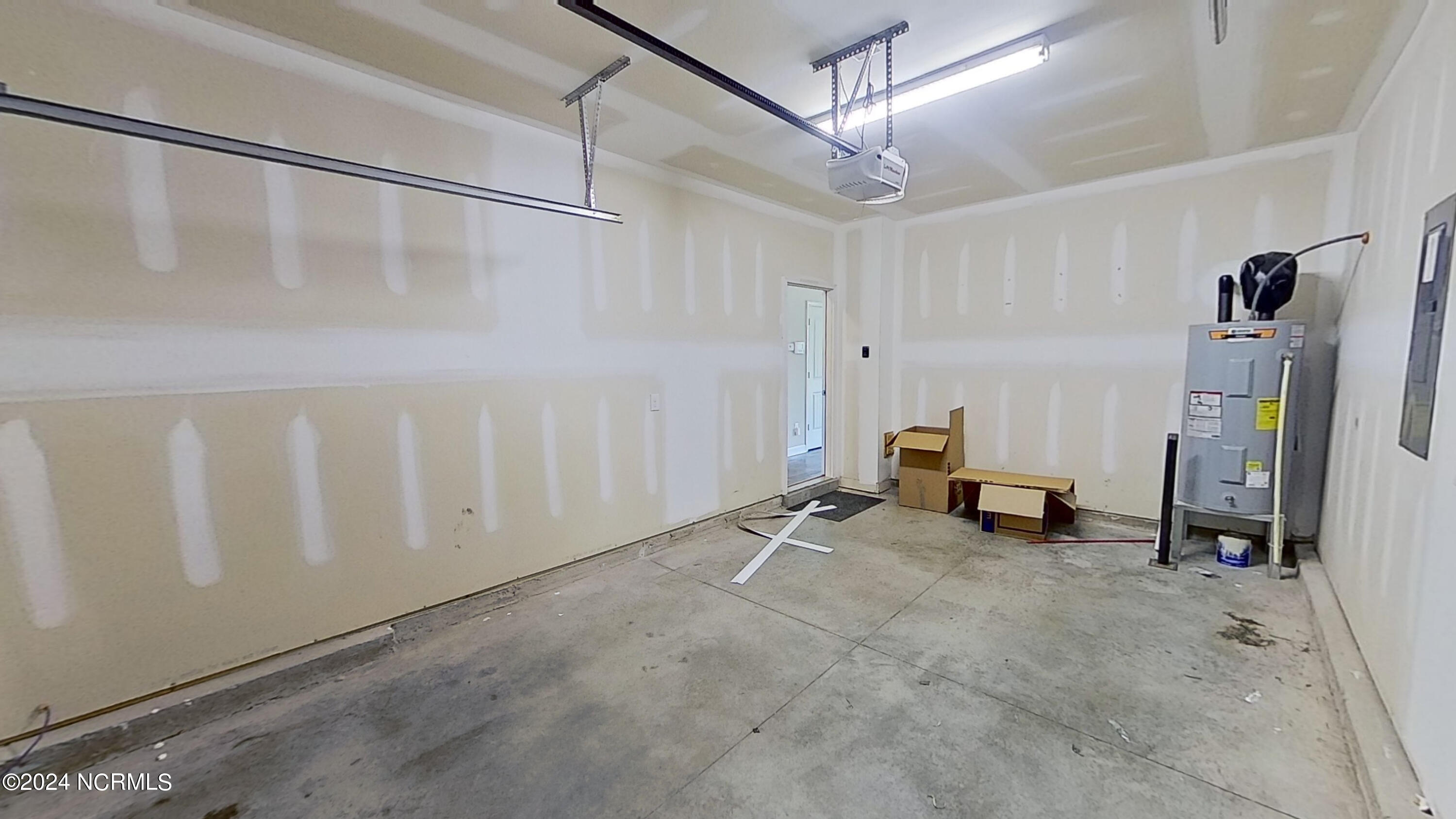 100524668 | Photo 26