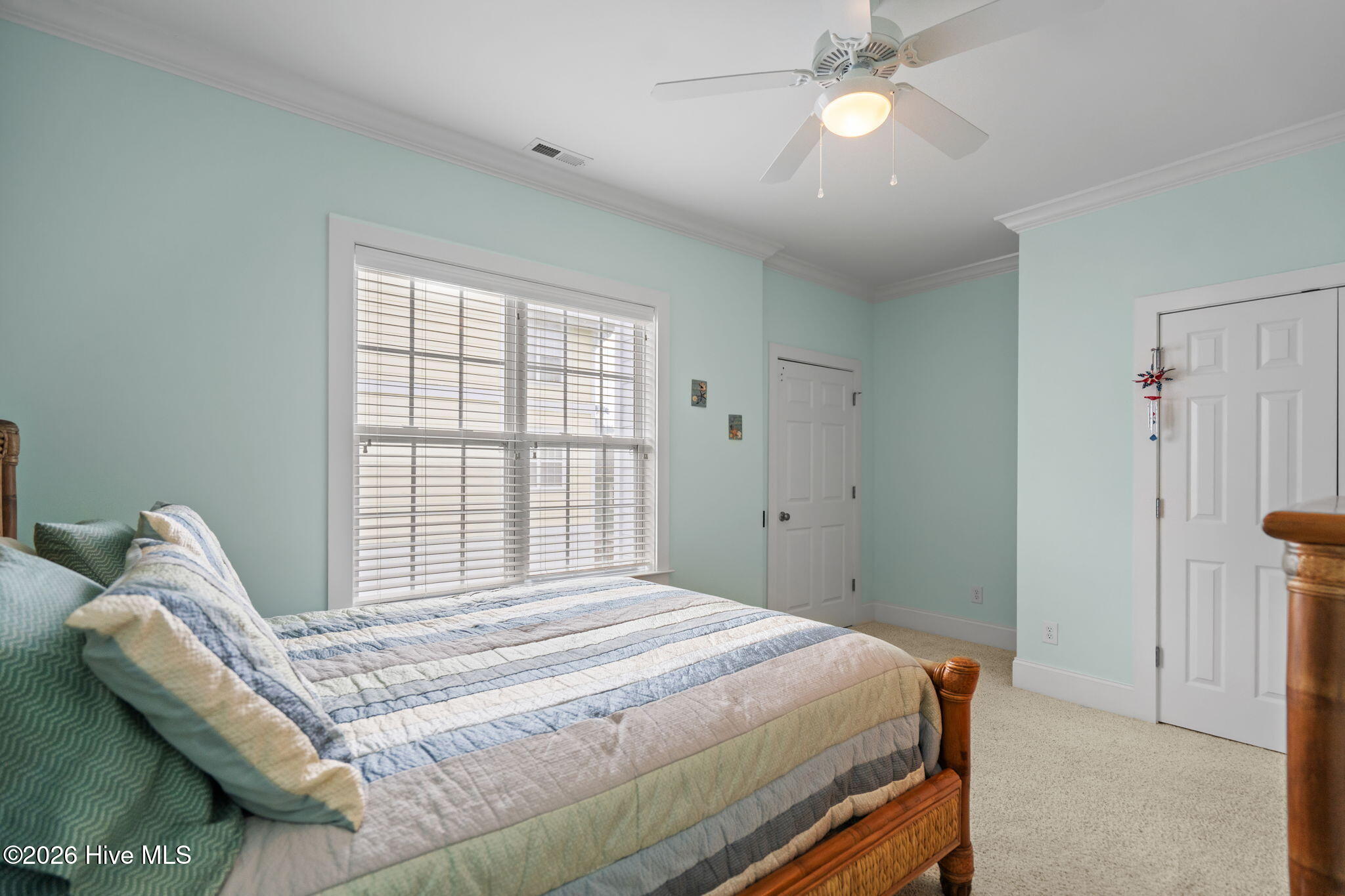 100561147 | Photo 29