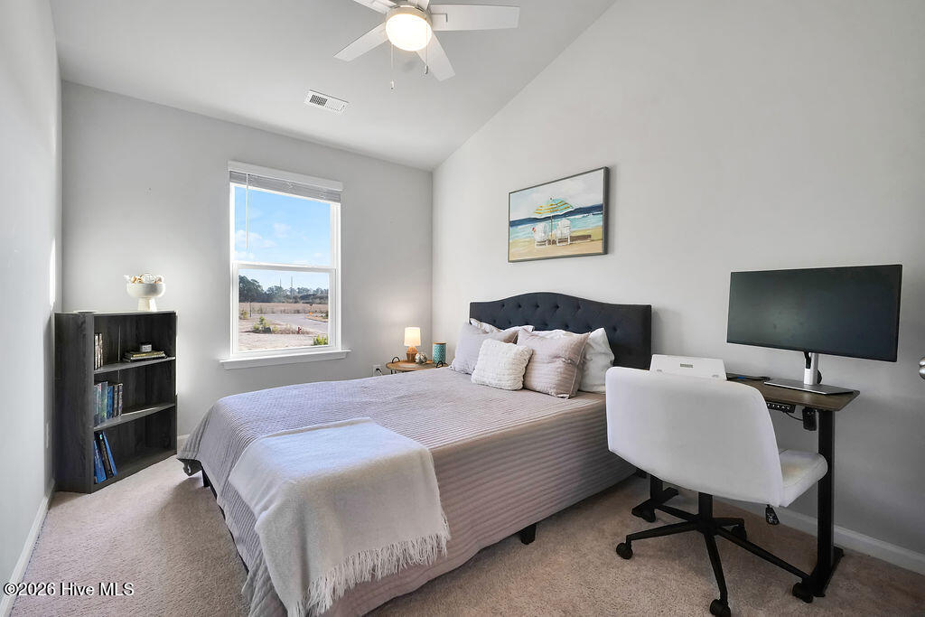 100549392 | Photo 20