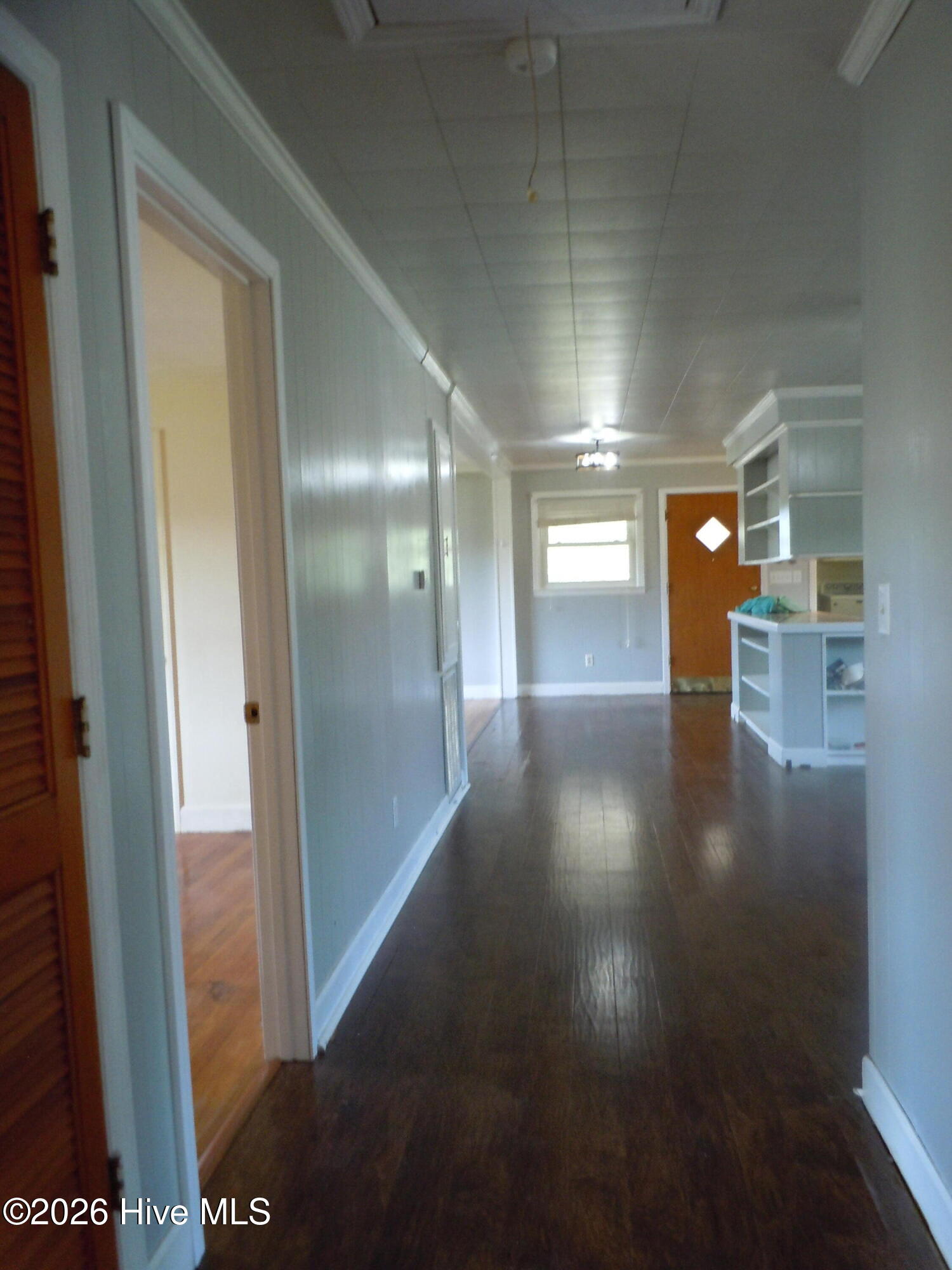 100565752 | Photo 30