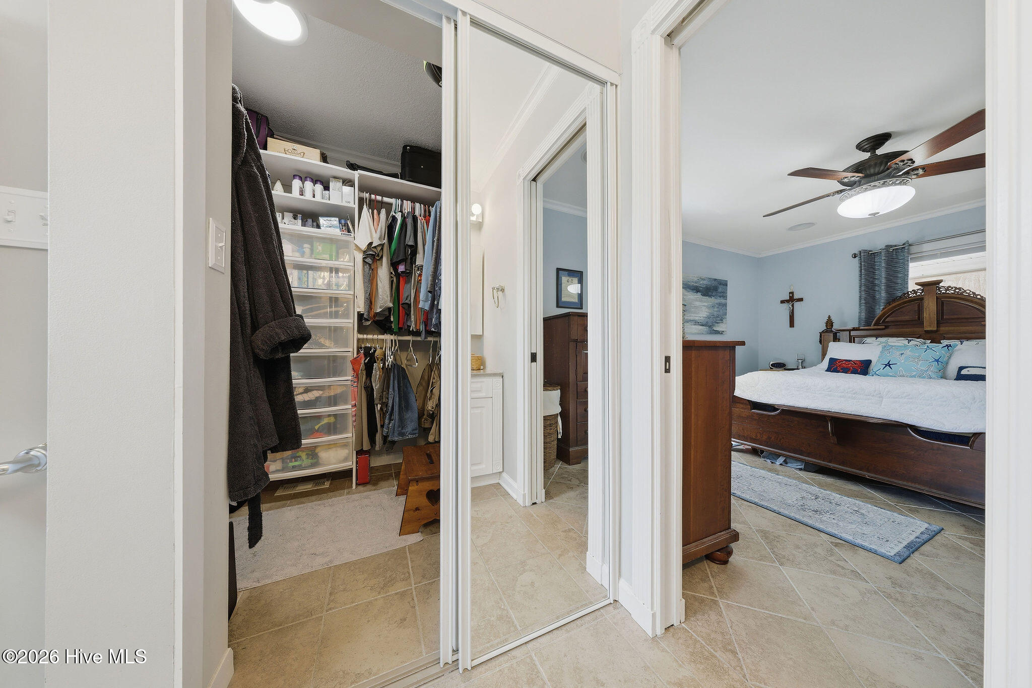 100564748 | Photo 37