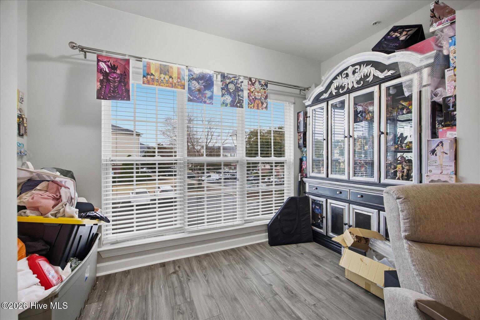 100527168 | Photo 17