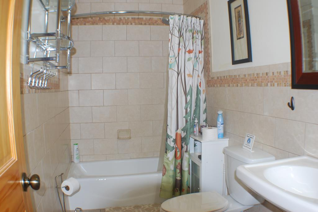 Main Level Bath