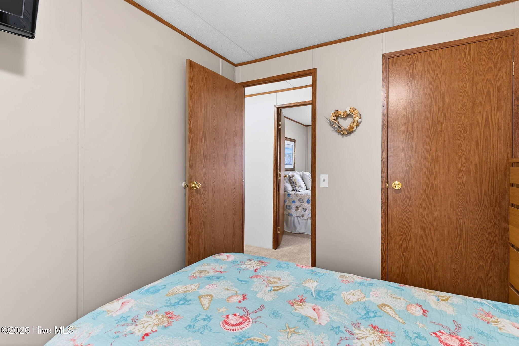 100561384 | Photo 22