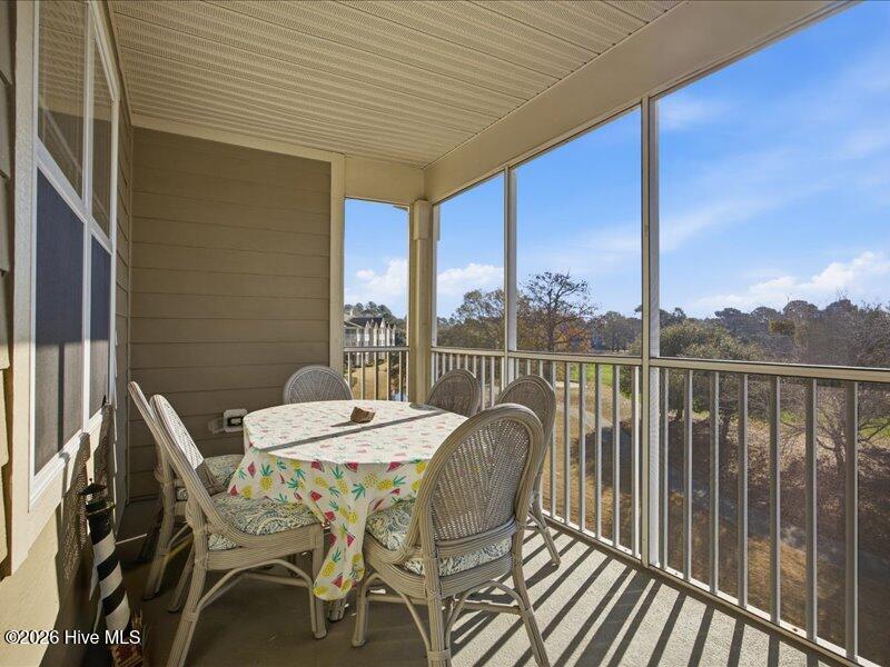 100549791 | Photo 27