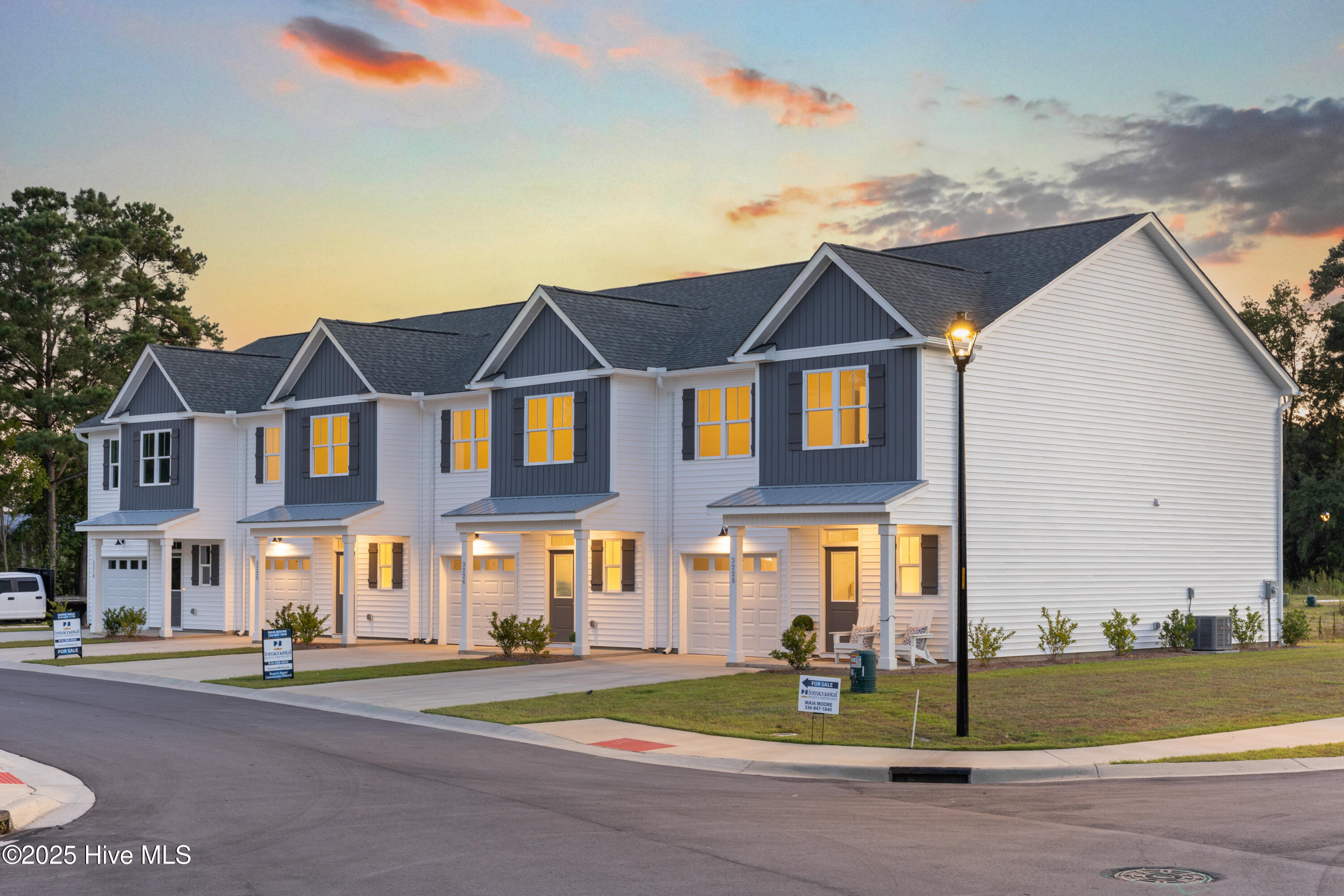 100528893 | Photo 24