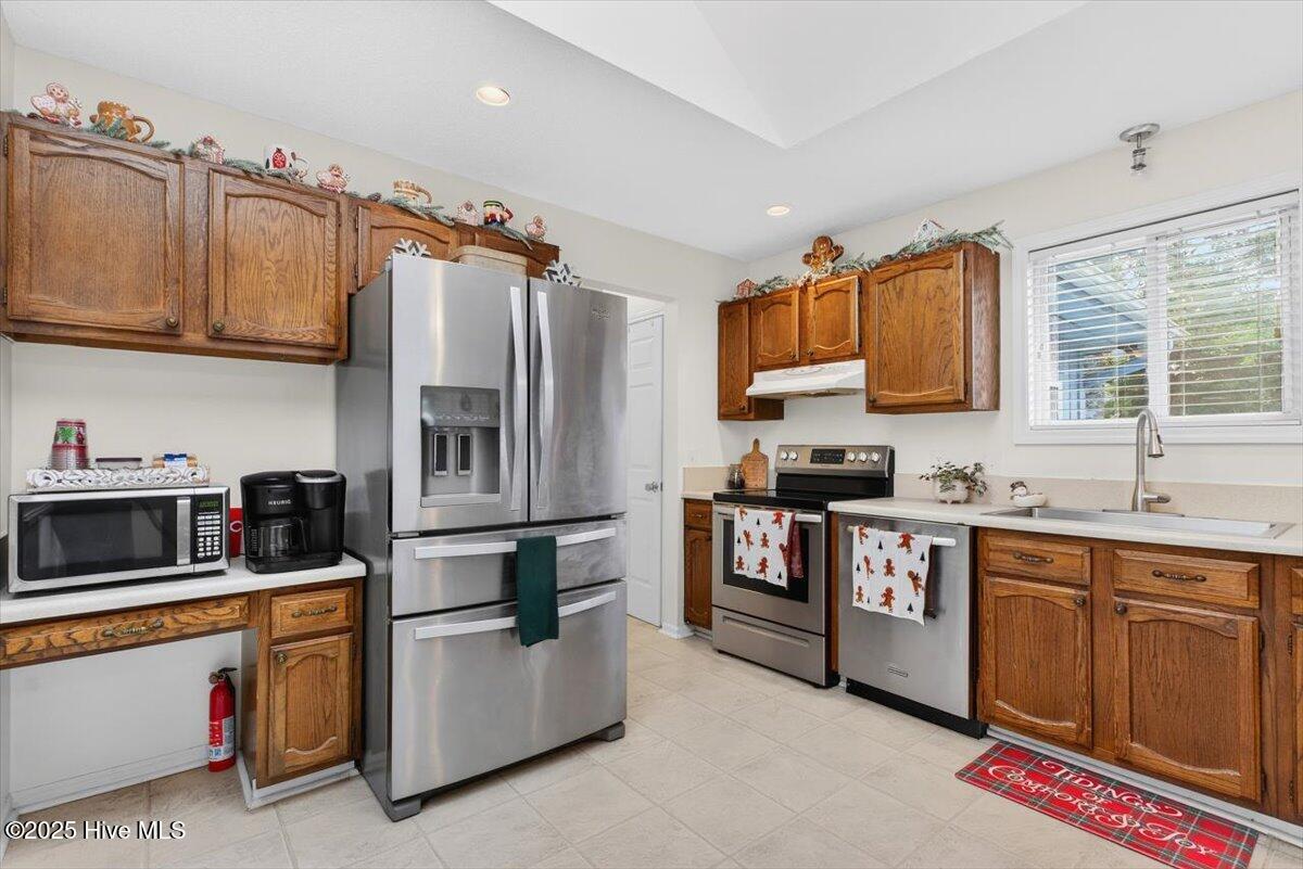 100545415 | Photo 22