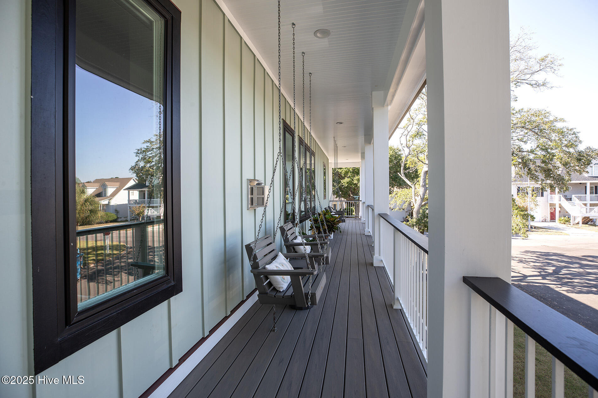 100540813 | Photo 80