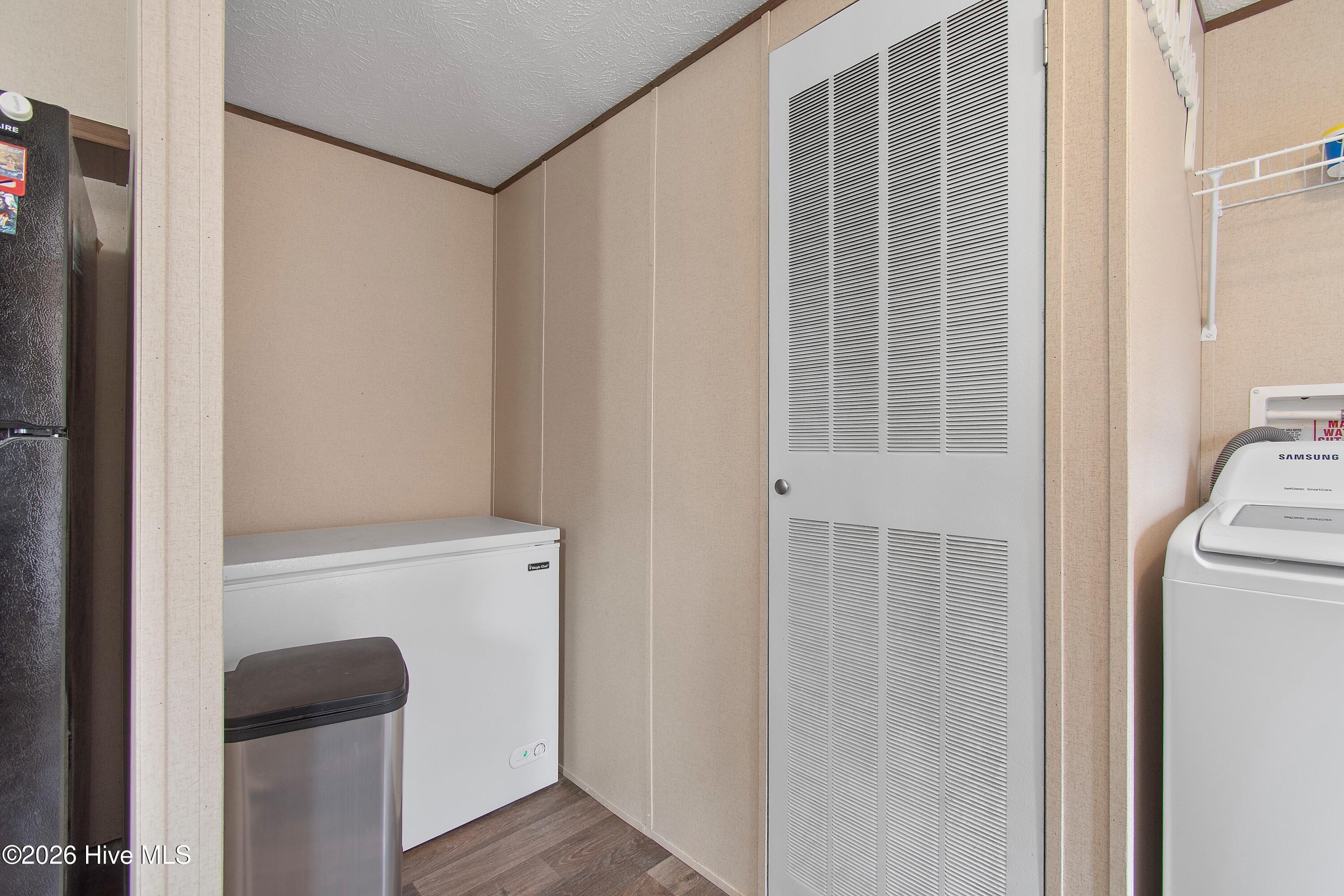 100563452 | Photo 19