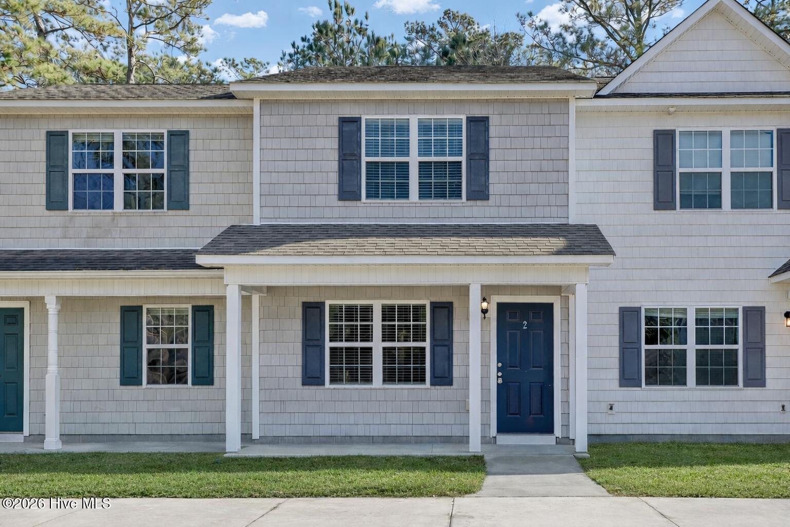 100548986 | Photo 31