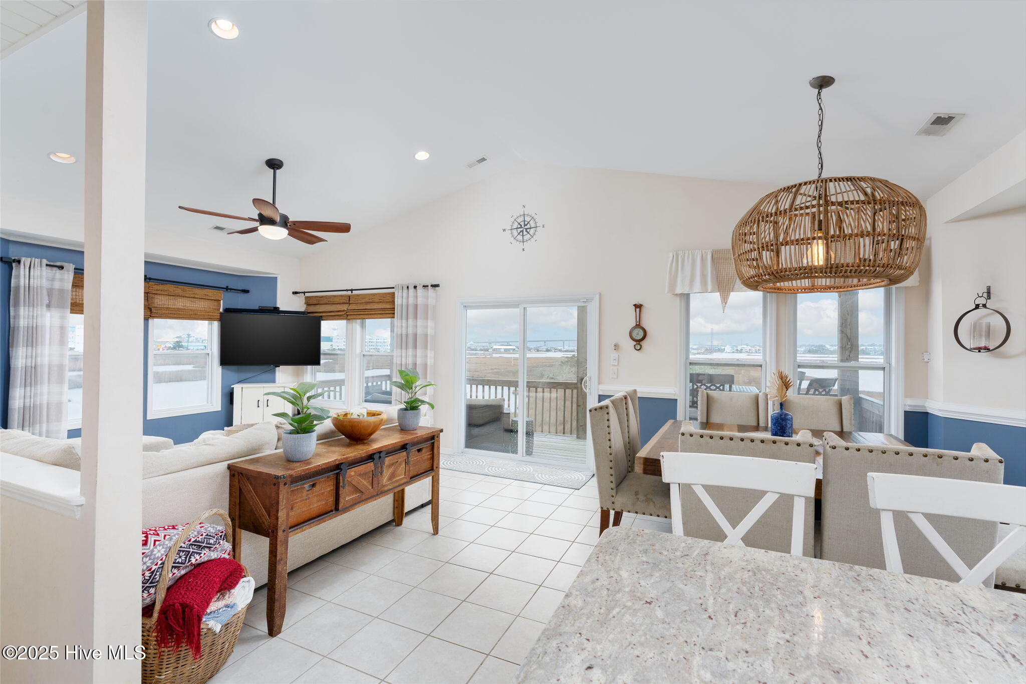 100488869 | Photo 10