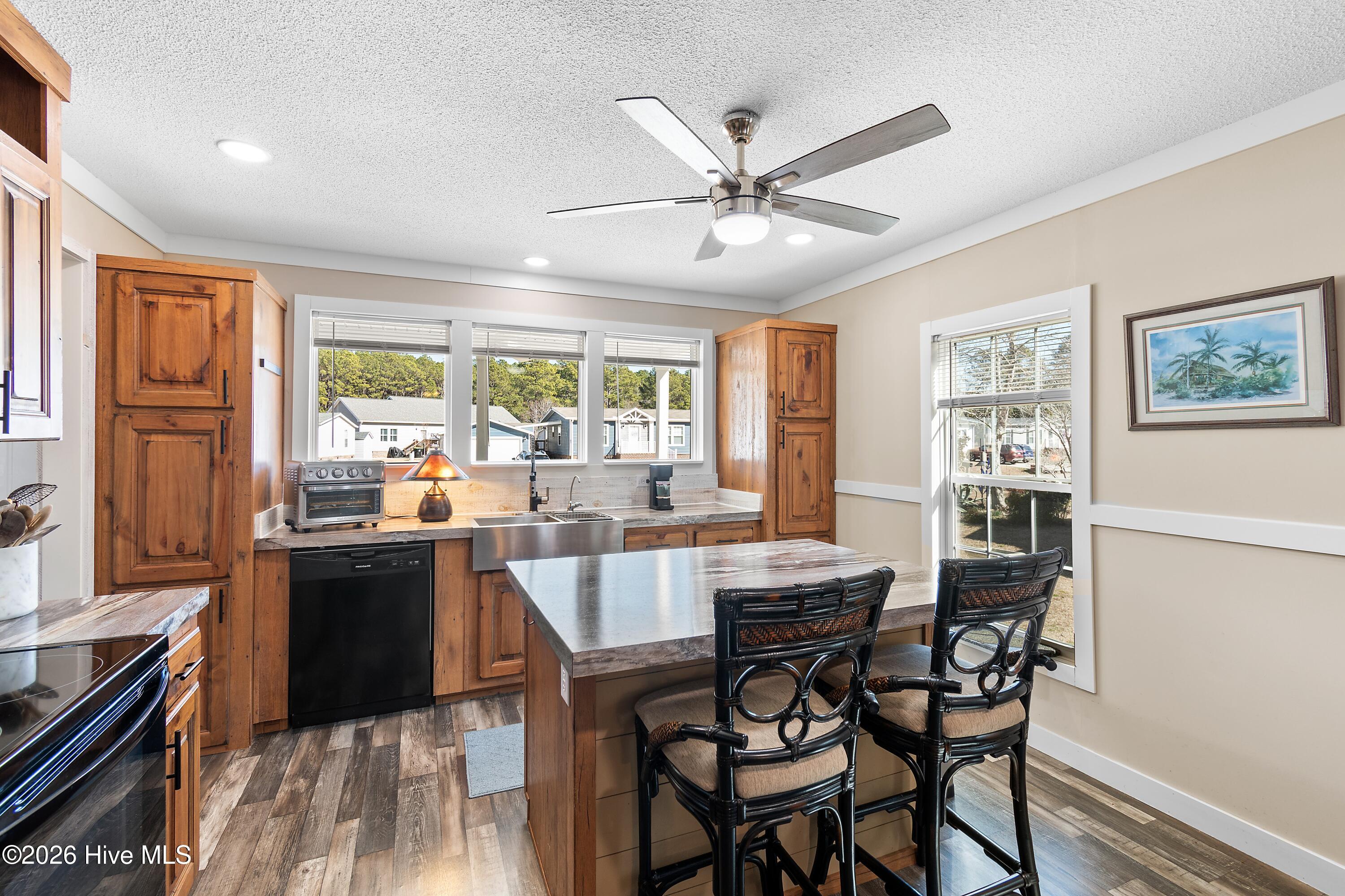 100554917 | Photo 13