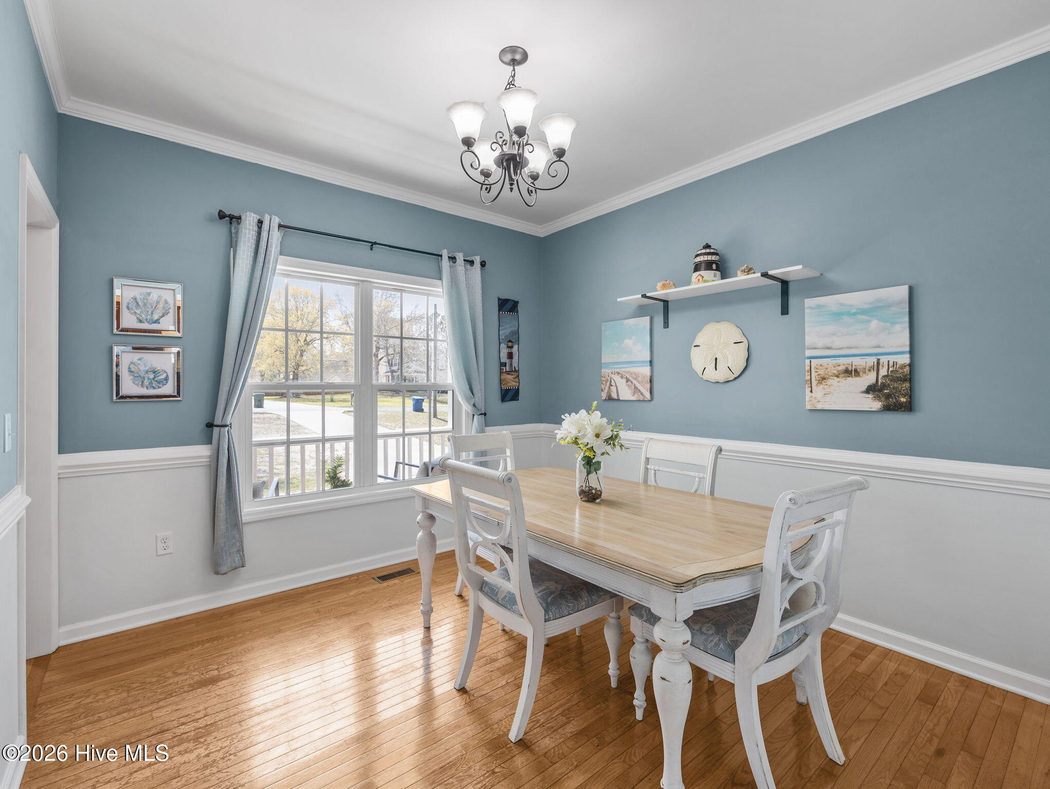 100562601 | Photo 19