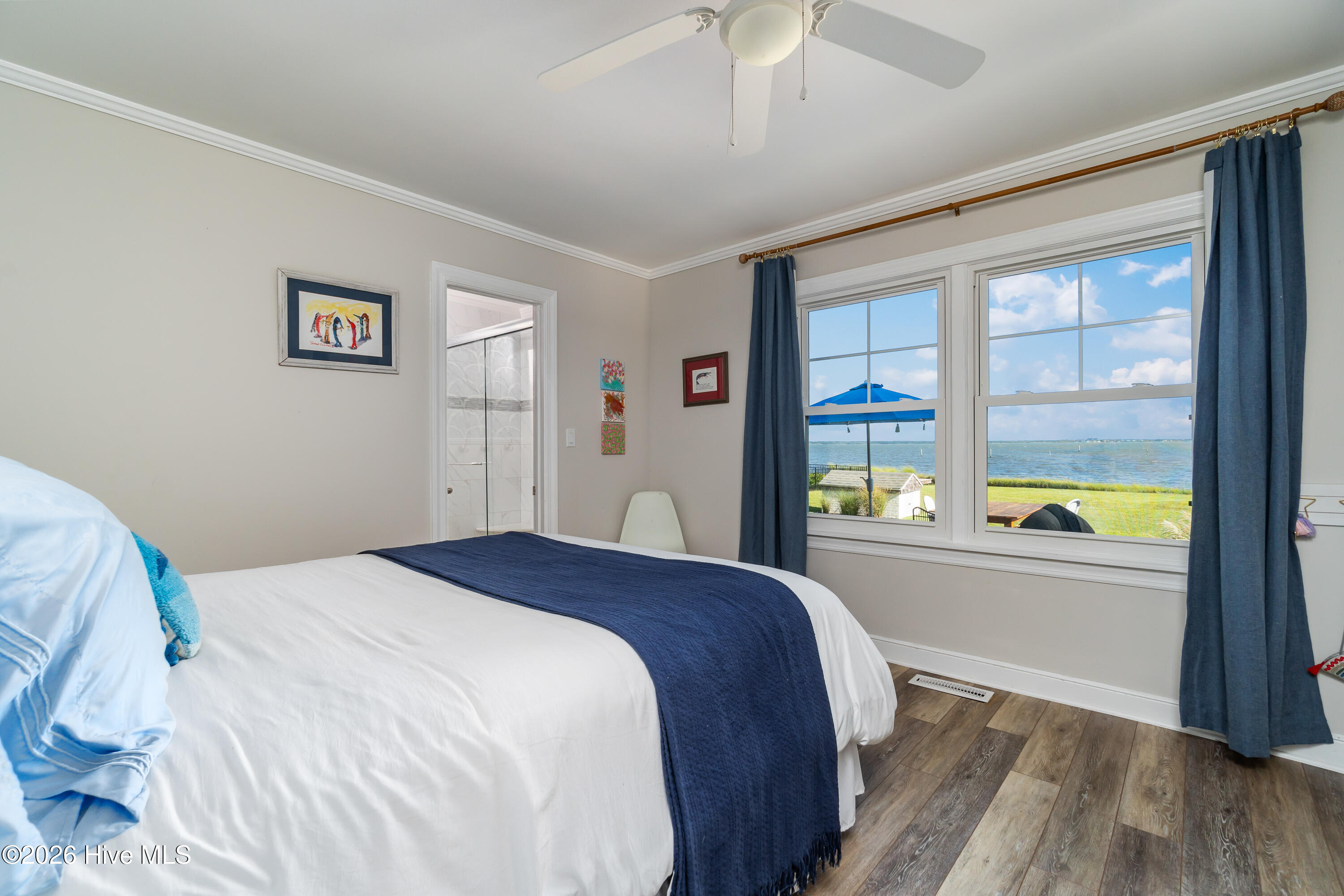 Downstairs Guest with Water Views and EnSuite Bath