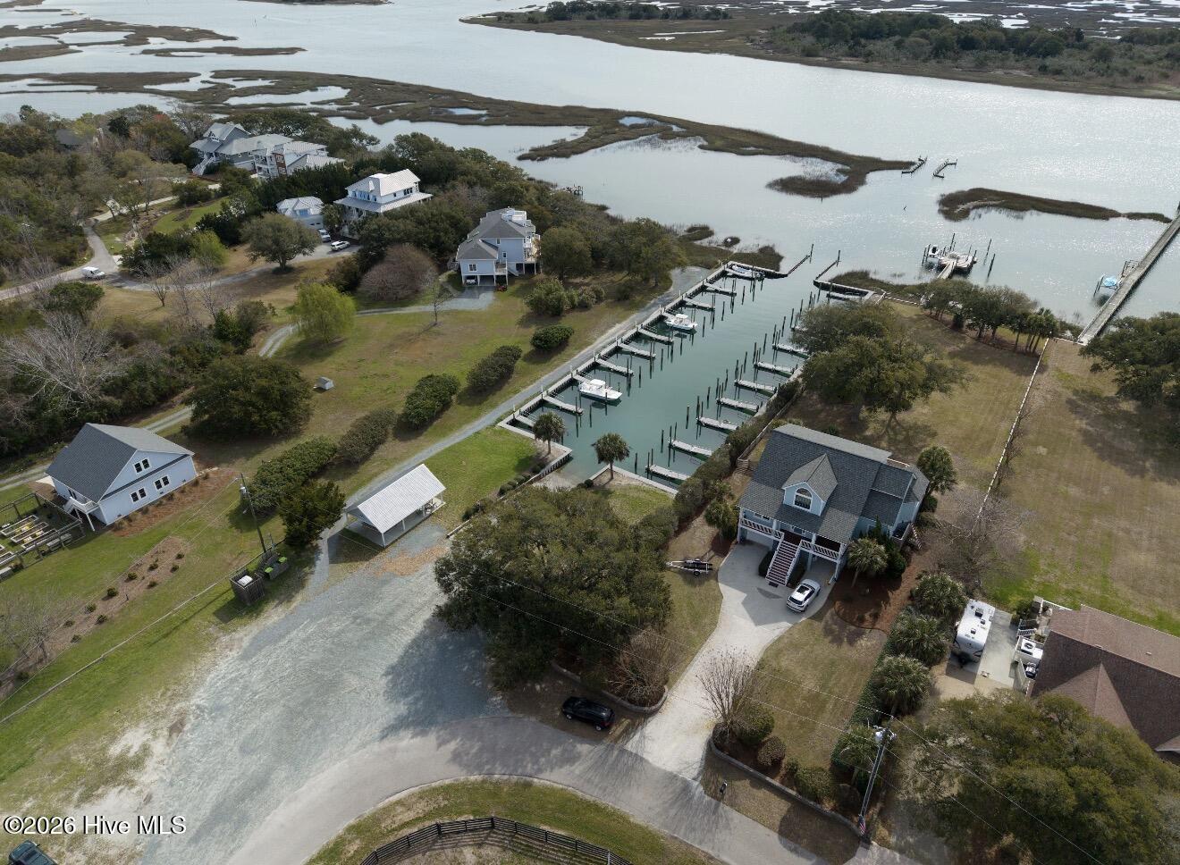 100558981 | Photo 35