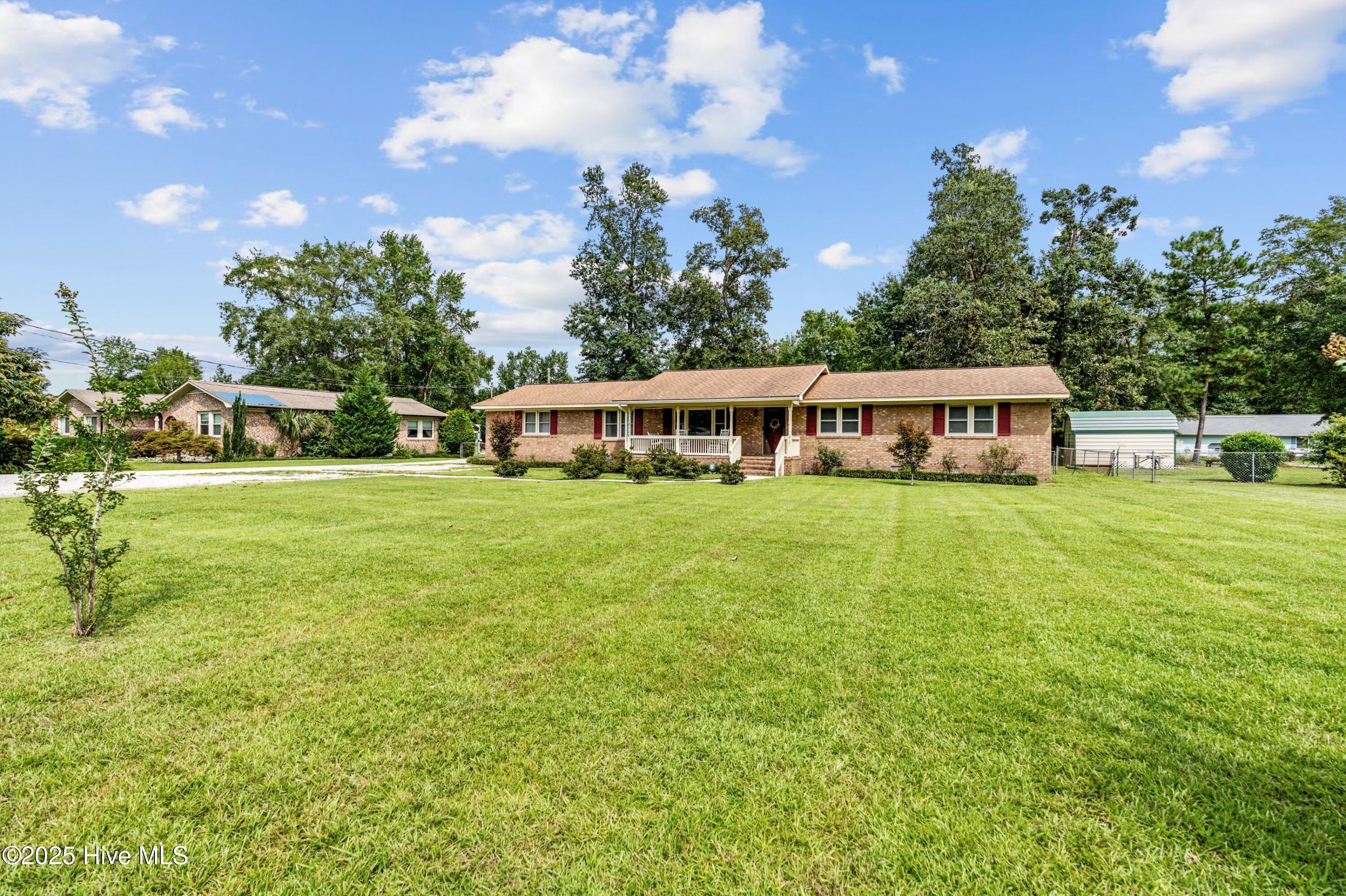 100526163 | Photo 38