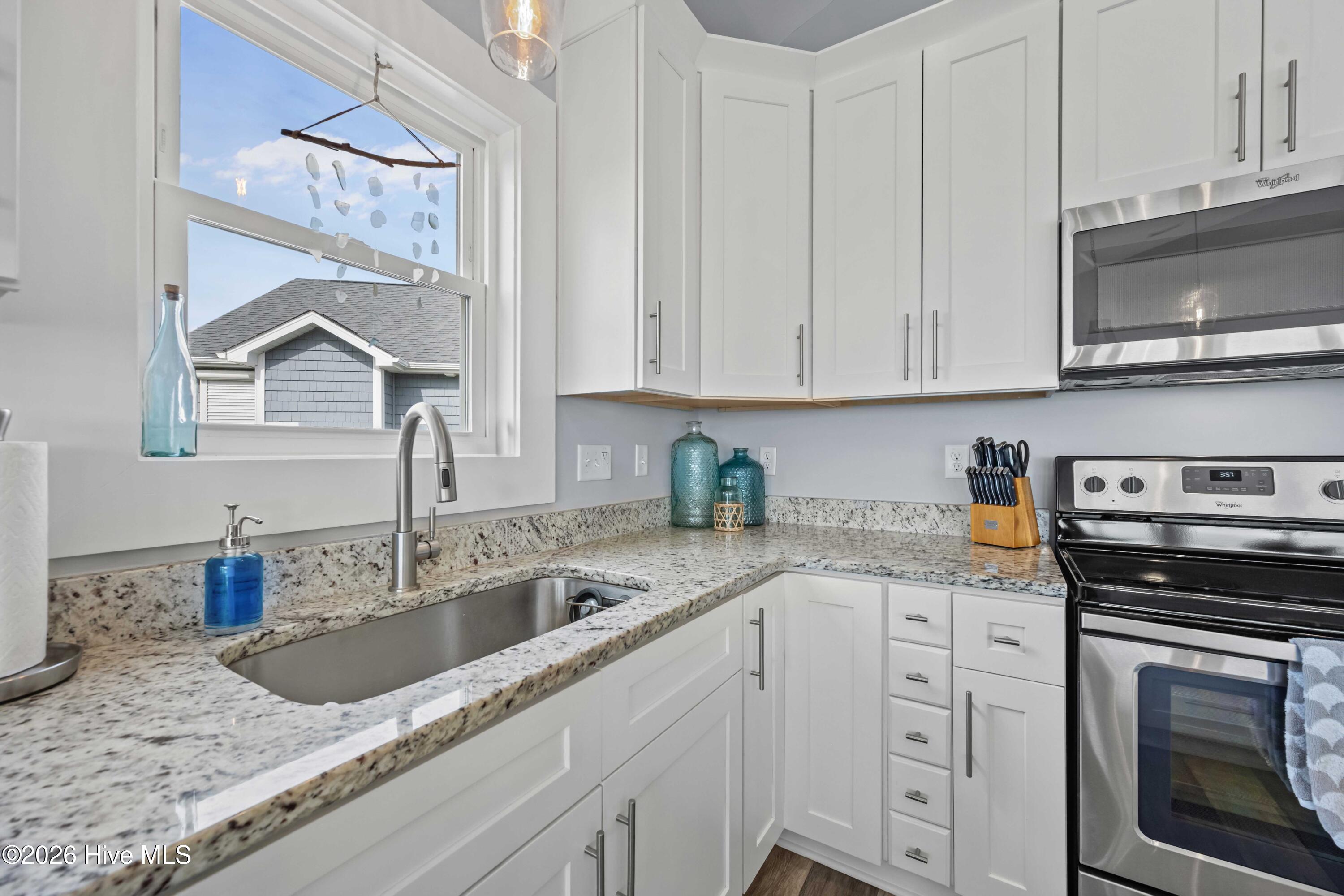 331 Oceanaire Lane, Surf City, NC, 28445