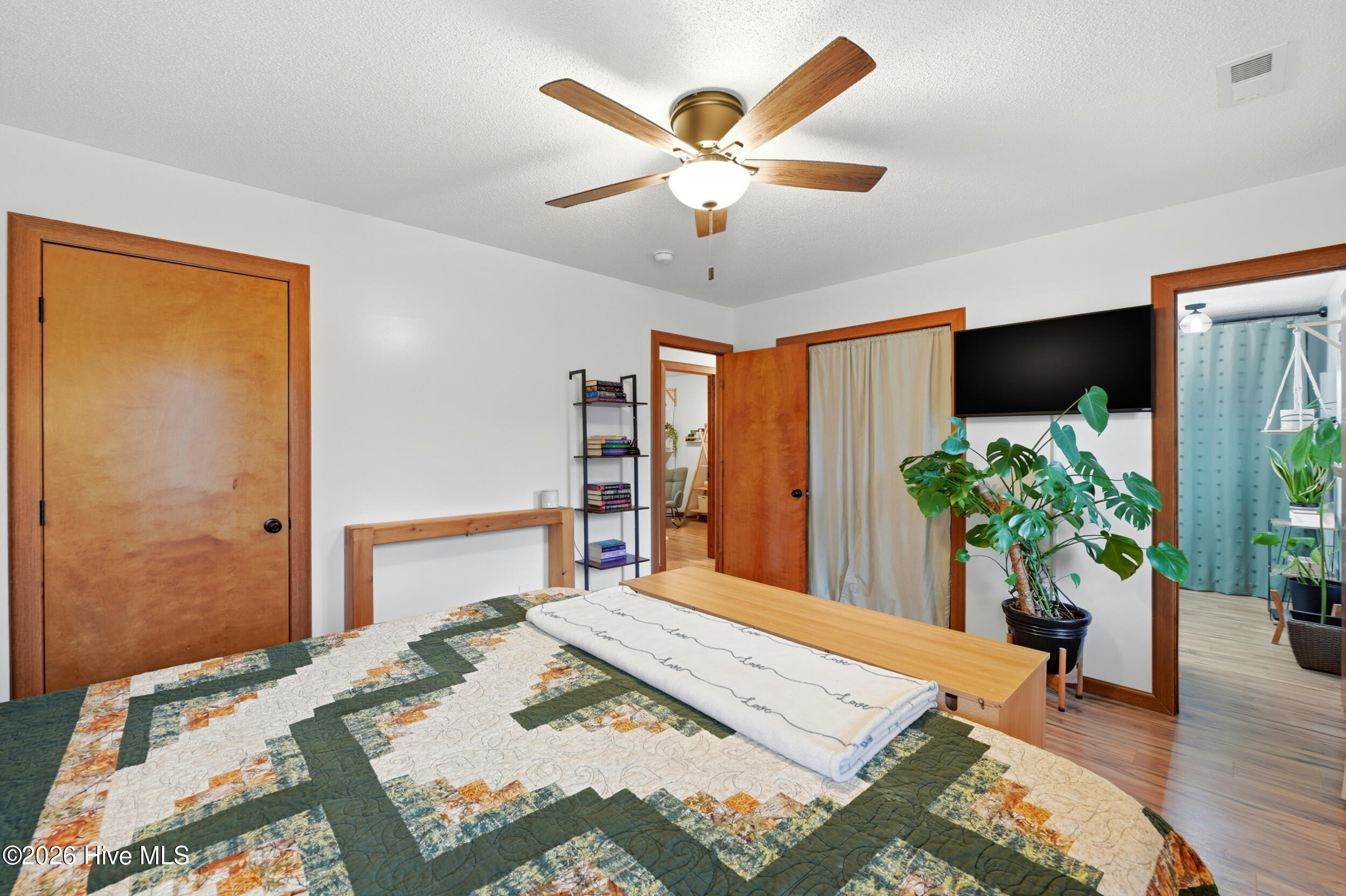 100557508 | Photo 18