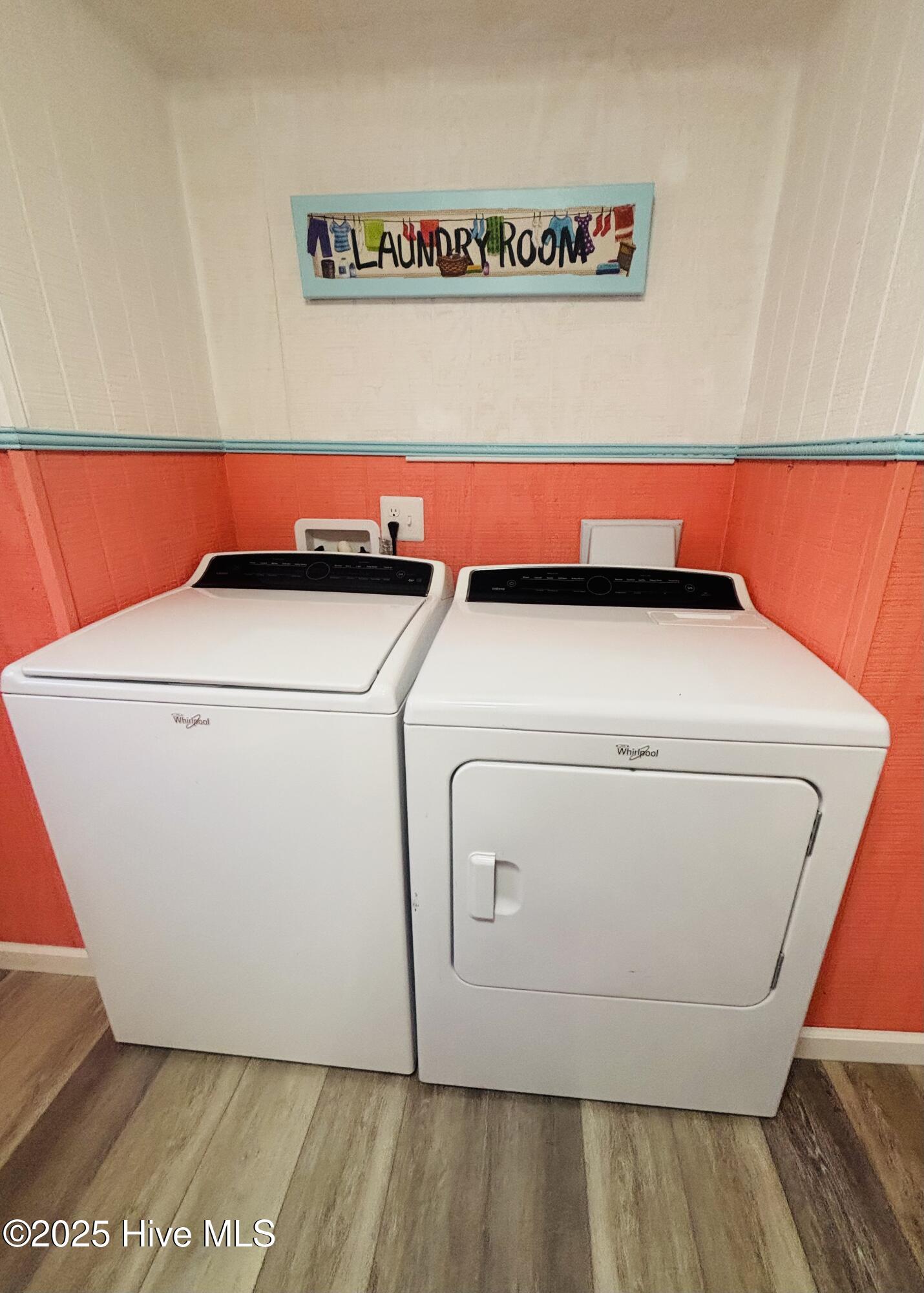 100528593 | Photo 19