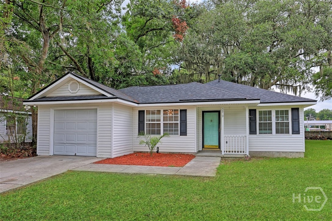 Photo 2 of Single family home for sale at 3219 Helen St, Savannah, GA 31404 | MLS# SA360784 | Listing updated on 2026-09-17