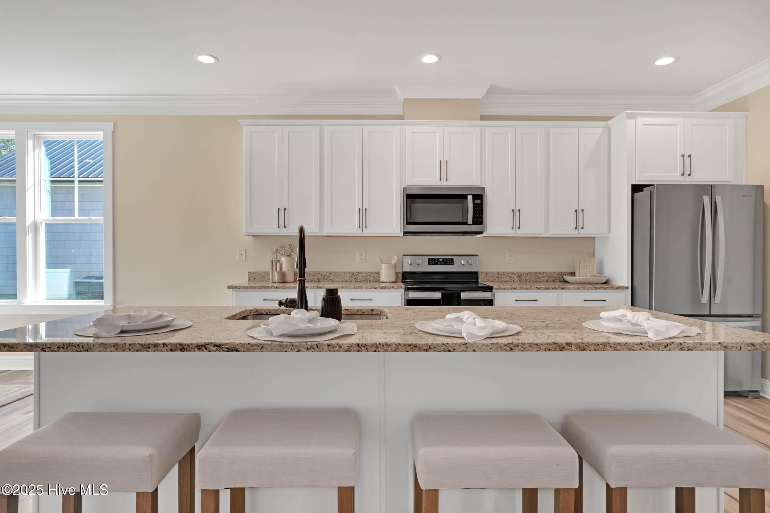 100460470 | Photo 20