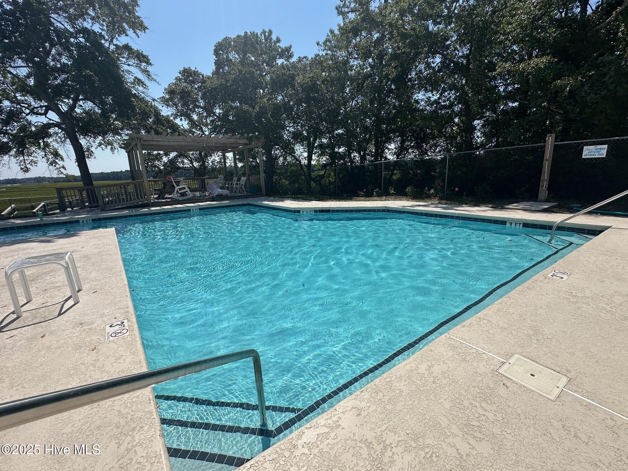 100512844 | Photo 13