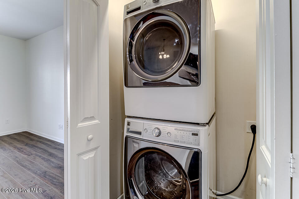 100559193 | Photo 10