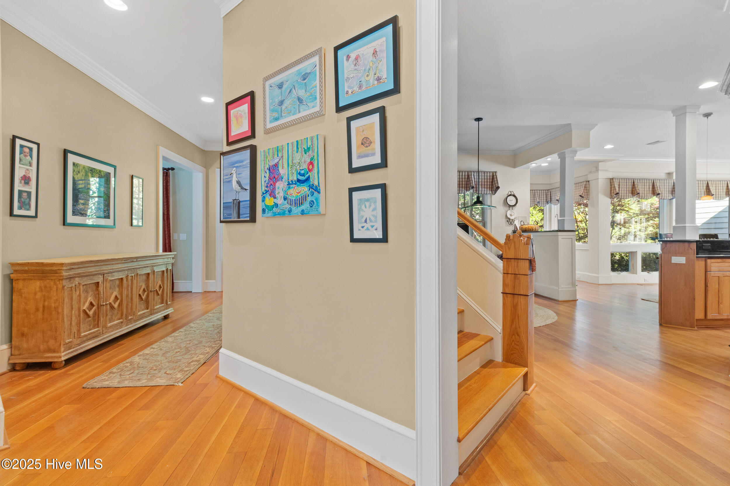 100540222 | Photo 31