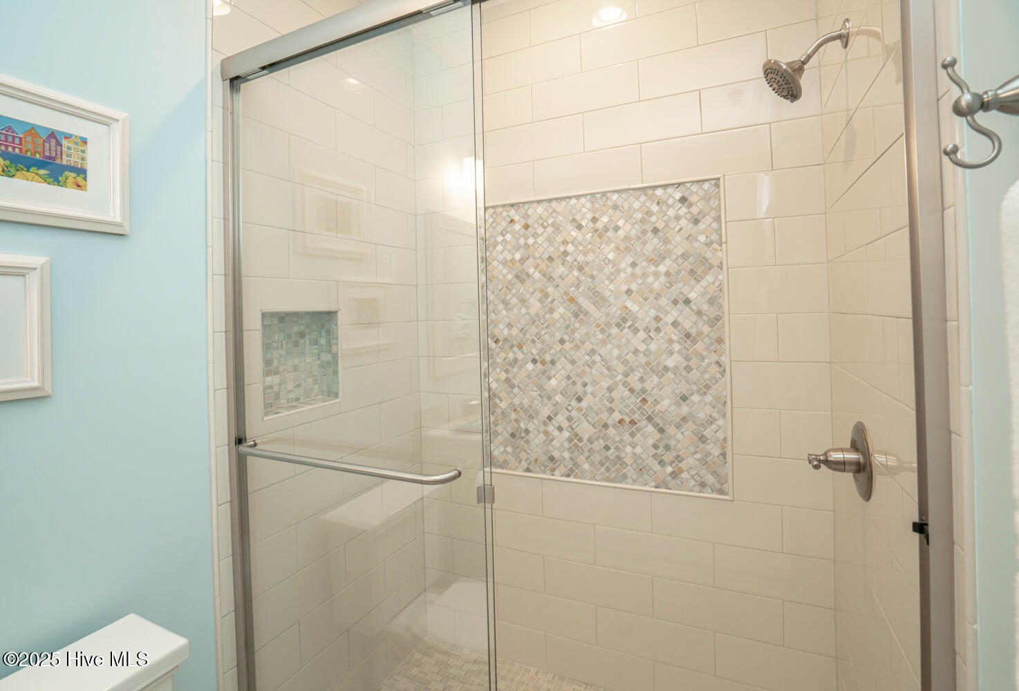 100514685 | Photo 49