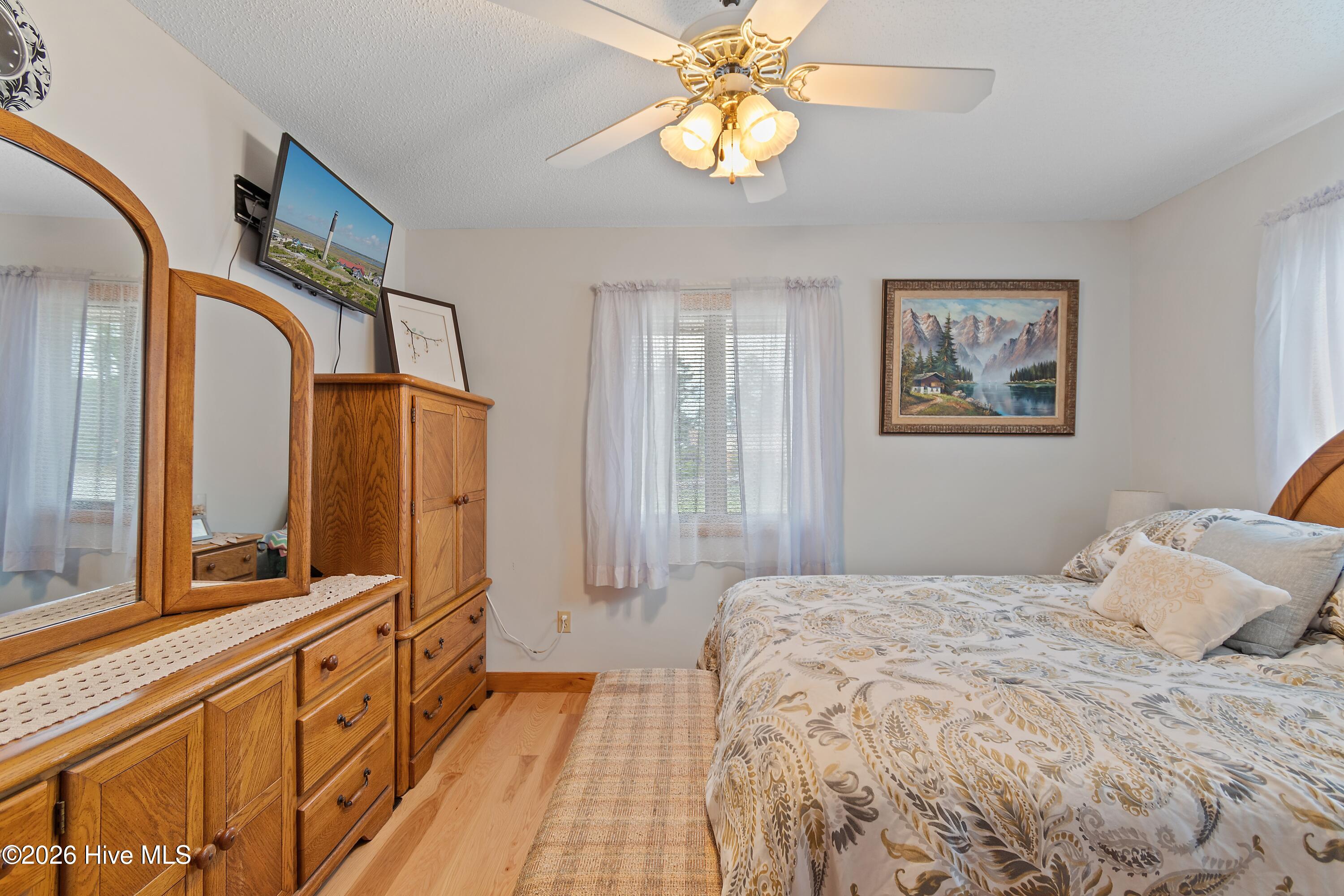 100564925 | Photo 21