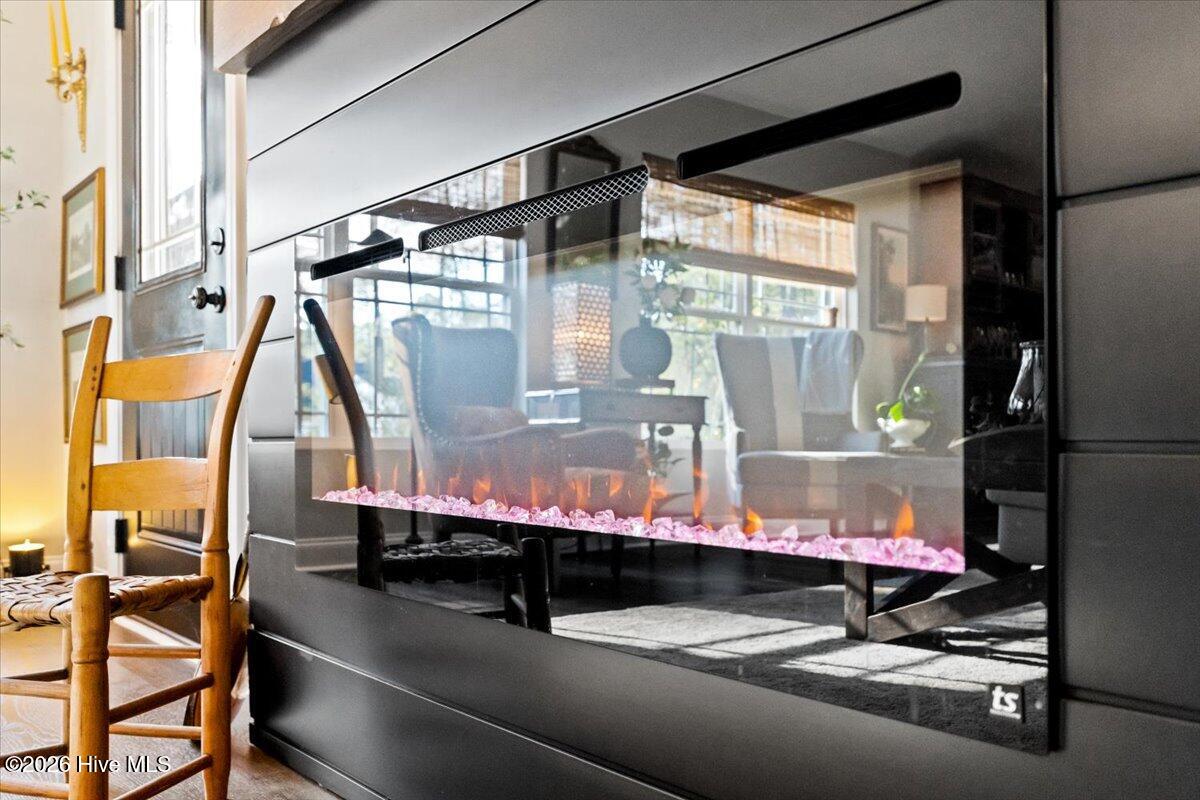 100548136 | Photo 39