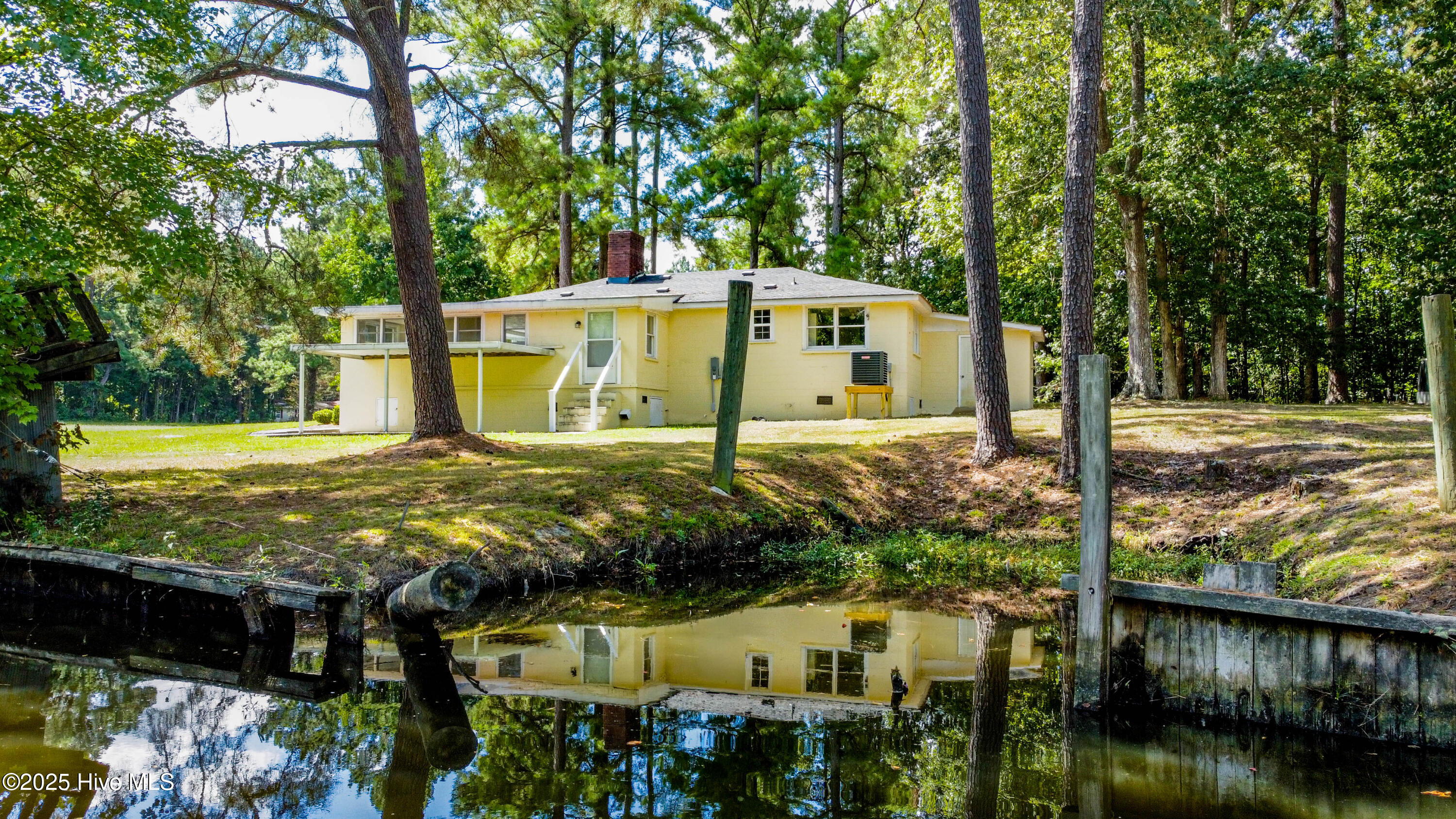 Homes for sale in Hertford, NC | 159 Fourth Ave, Hertford, NC 27944 | MLS# 100528739