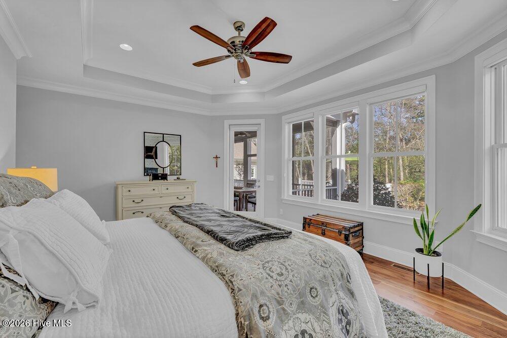 100563966 | Photo 31